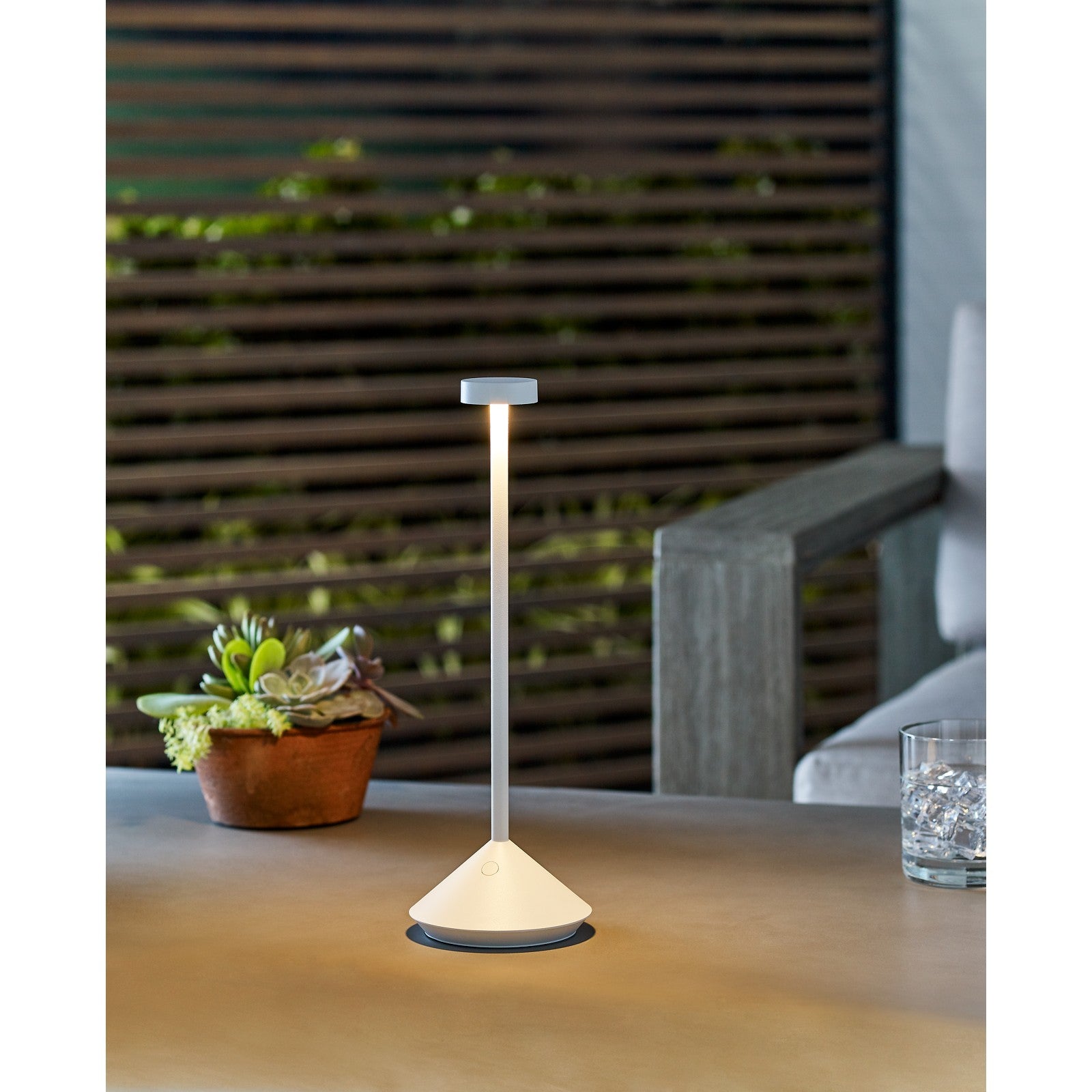 Moneta Accent Rechargeable Table Lamp - Visual Comfort Modern 58