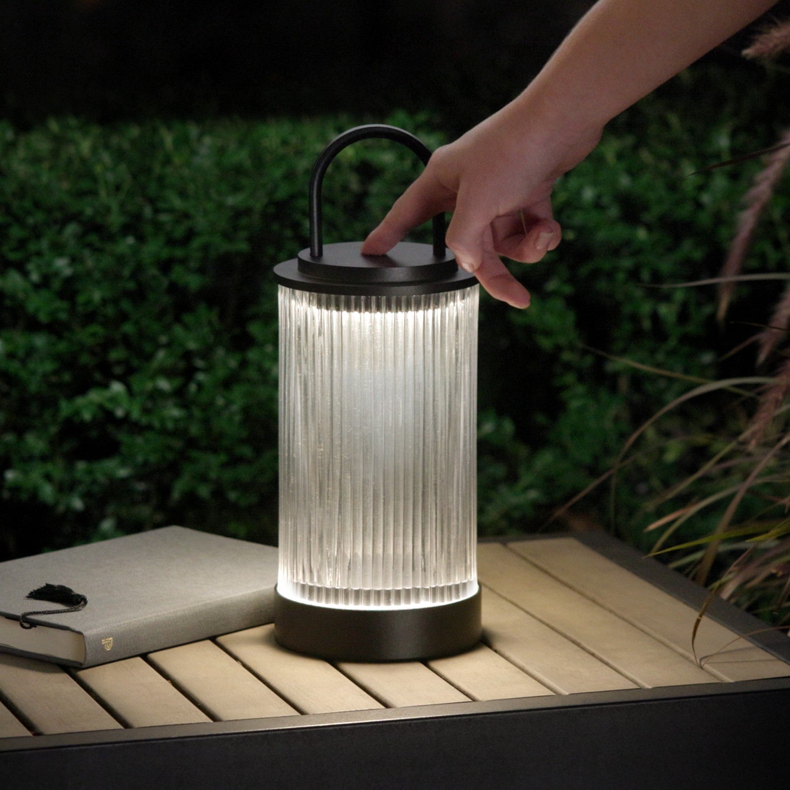 Tawa Accent Rechargeable Table Lamp - Visual Comfort Modern 15