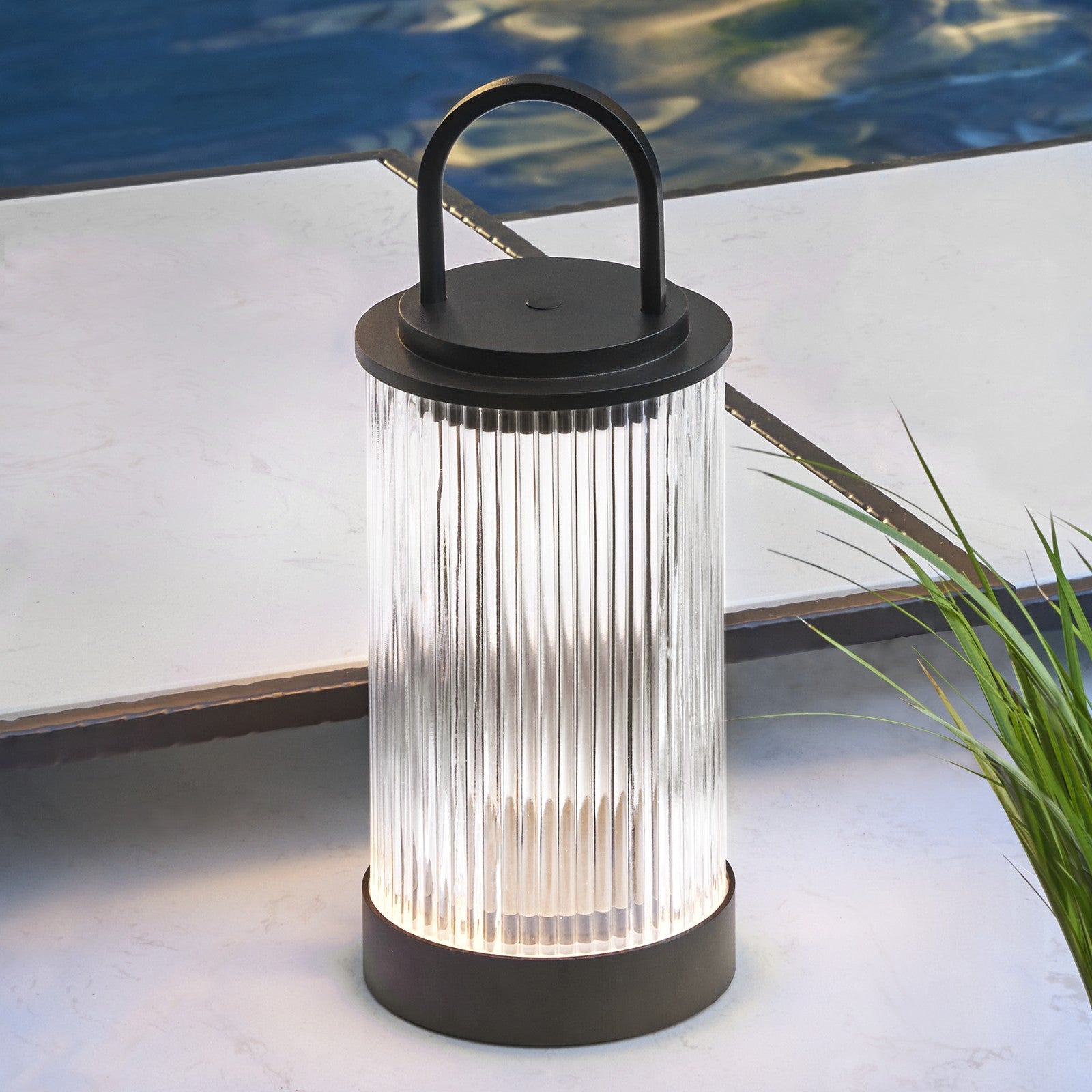 Tawa Accent Rechargeable Table Lamp - Visual Comfort Modern 14