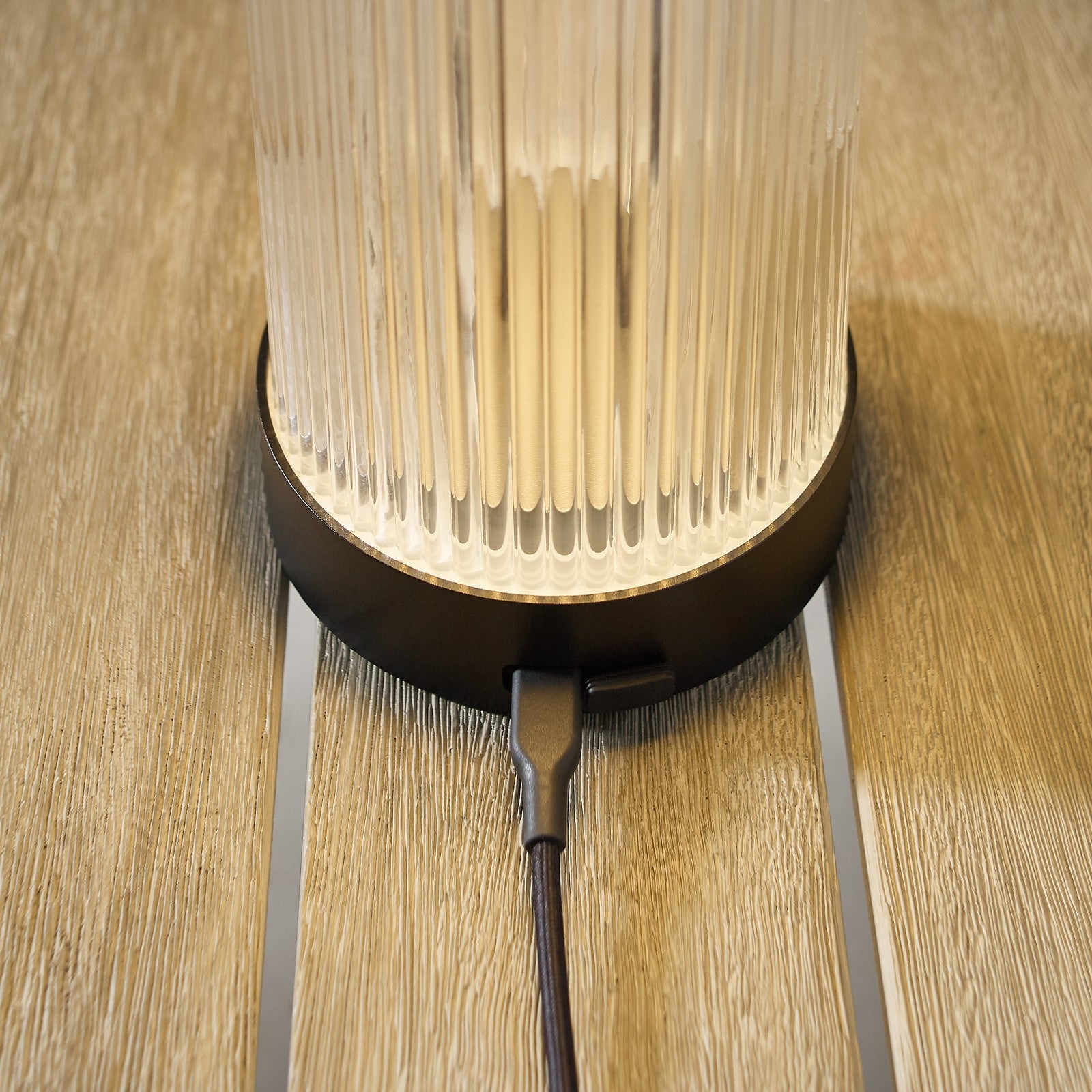 Tawa Accent Rechargeable Table Lamp - Visual Comfort Modern 23