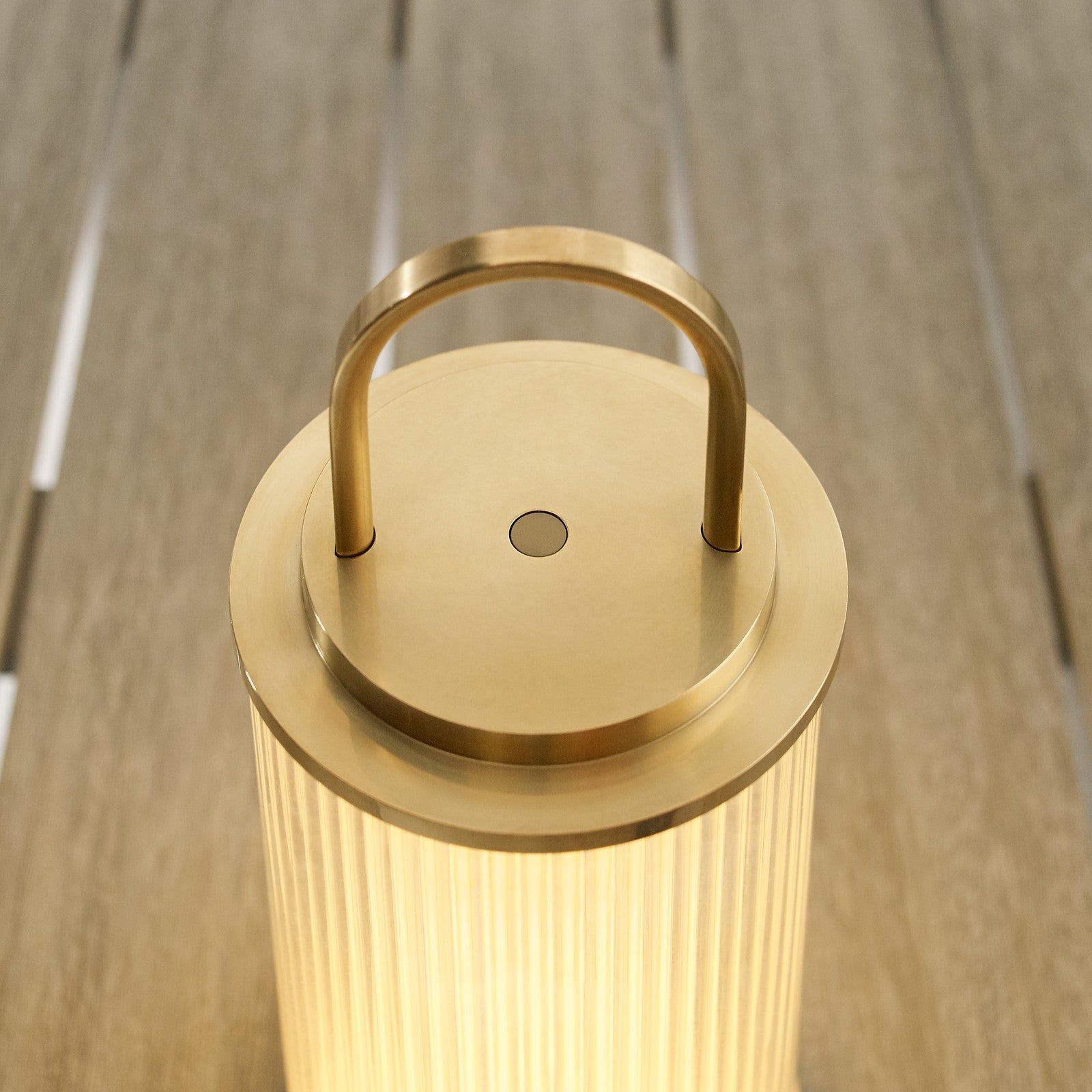 Tawa Accent Rechargeable Table Lamp - Visual Comfort Modern 60