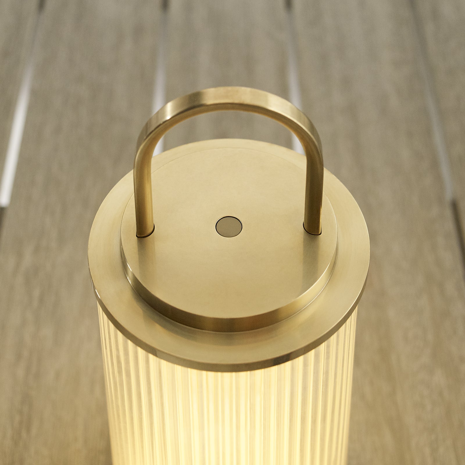 Tawa Accent Rechargeable Table Lamp - Visual Comfort Modern 12