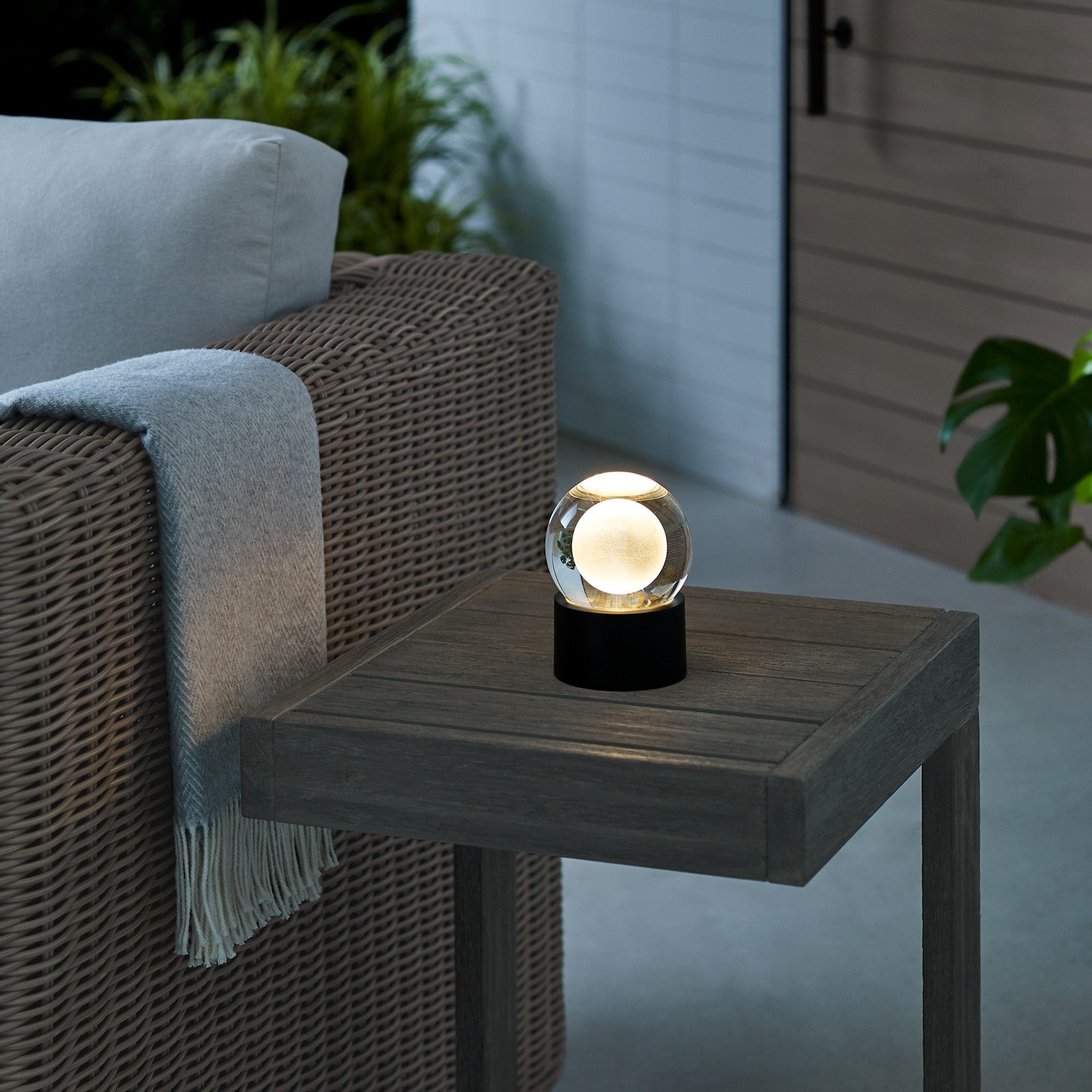 Mina Accent Rechargeable Table Lamp - Visual Comfort Modern 22