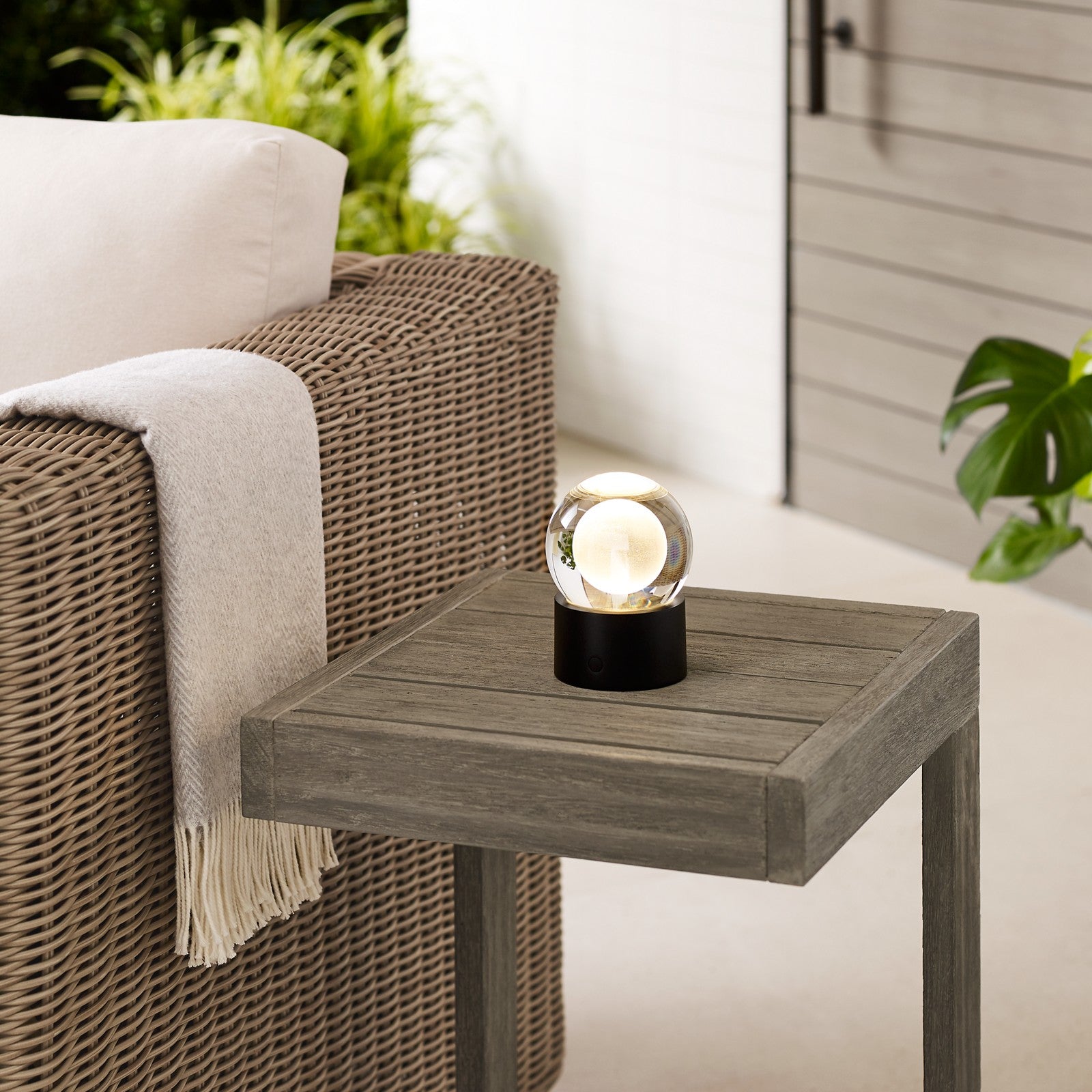 Mina Accent Rechargeable Table Lamp - Visual Comfort Modern 28