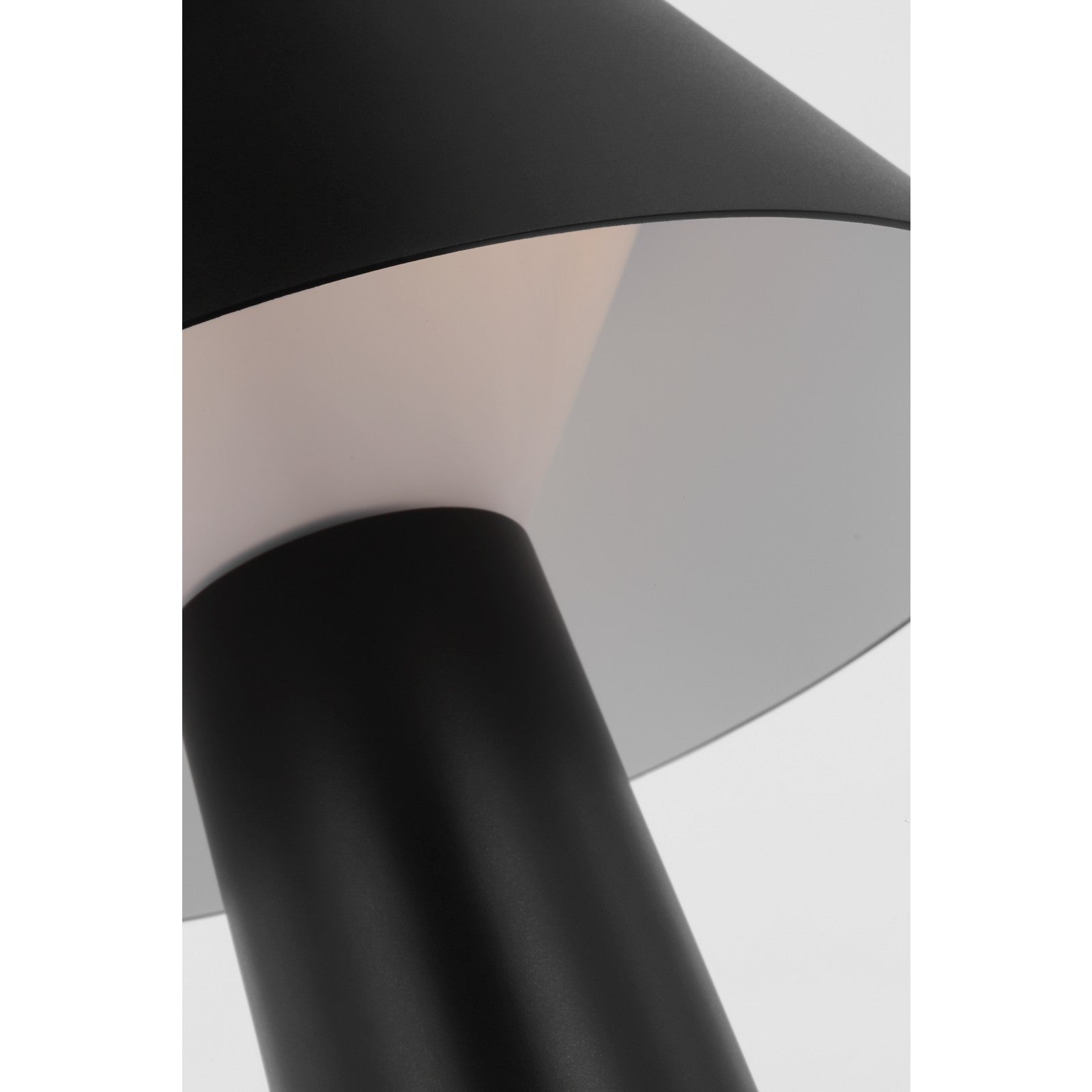 Sesa Accent Rechargeable Table Lamp - Visual Comfort Modern 6