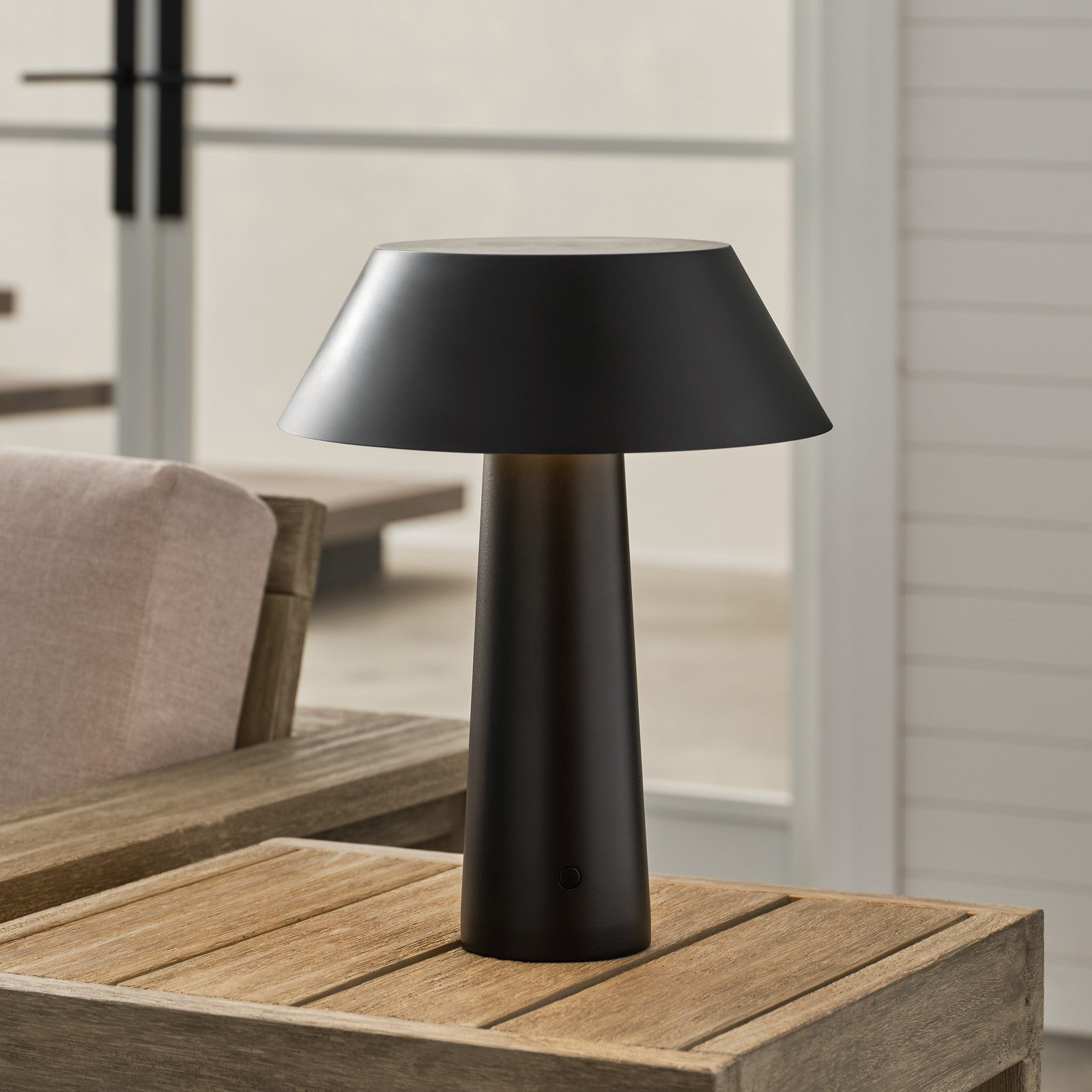 Sesa Accent Rechargeable Table Lamp - Visual Comfort Modern 15
