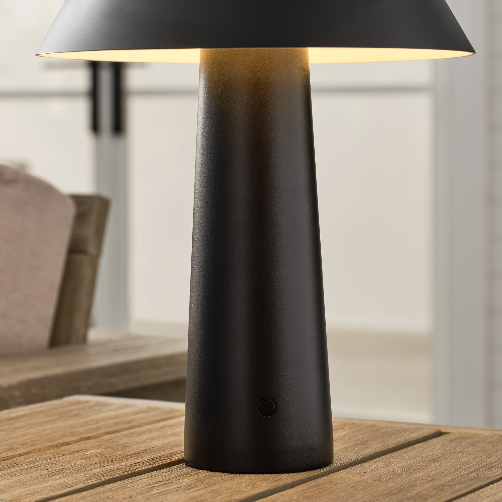 Sesa Accent Rechargeable Table Lamp - Visual Comfort Modern 11