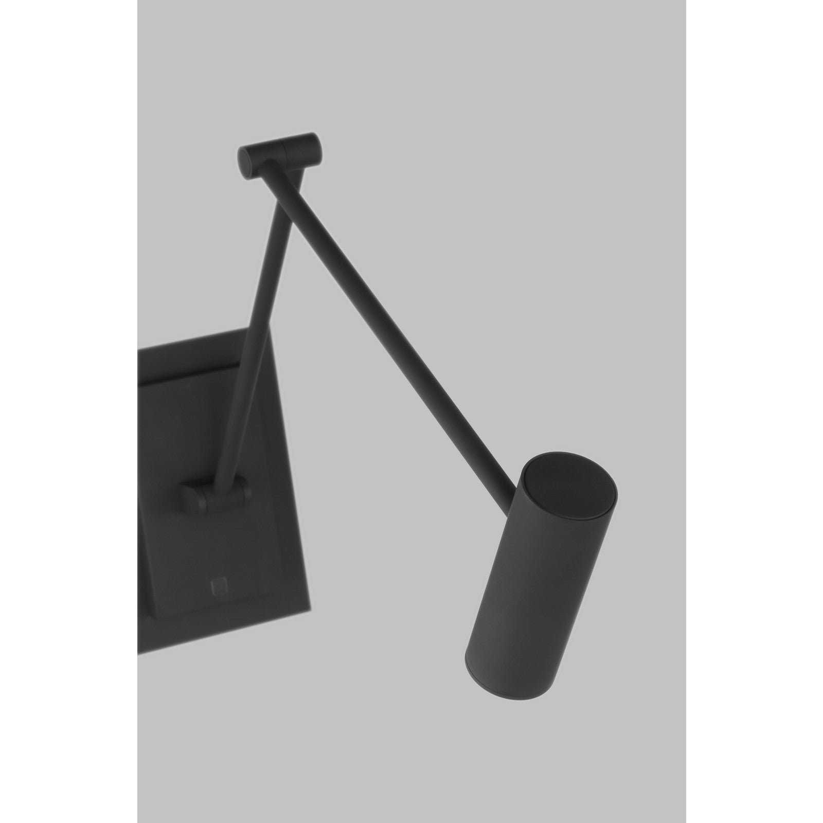 Ponte Medium Task Sconce - Visual Comfort Modern 8