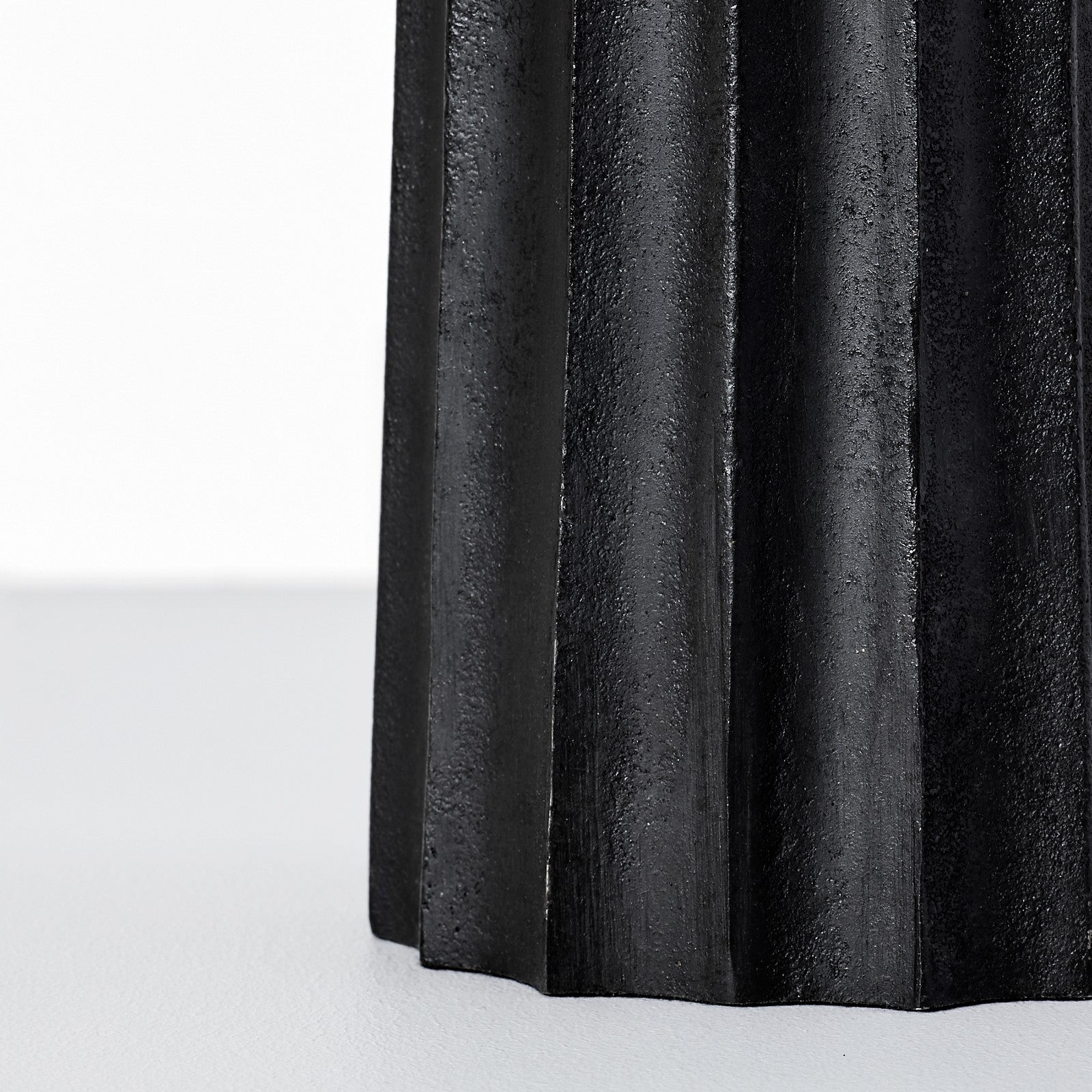 Fluted Spire Large Table Lamp - Visual Comfort Table Lamps