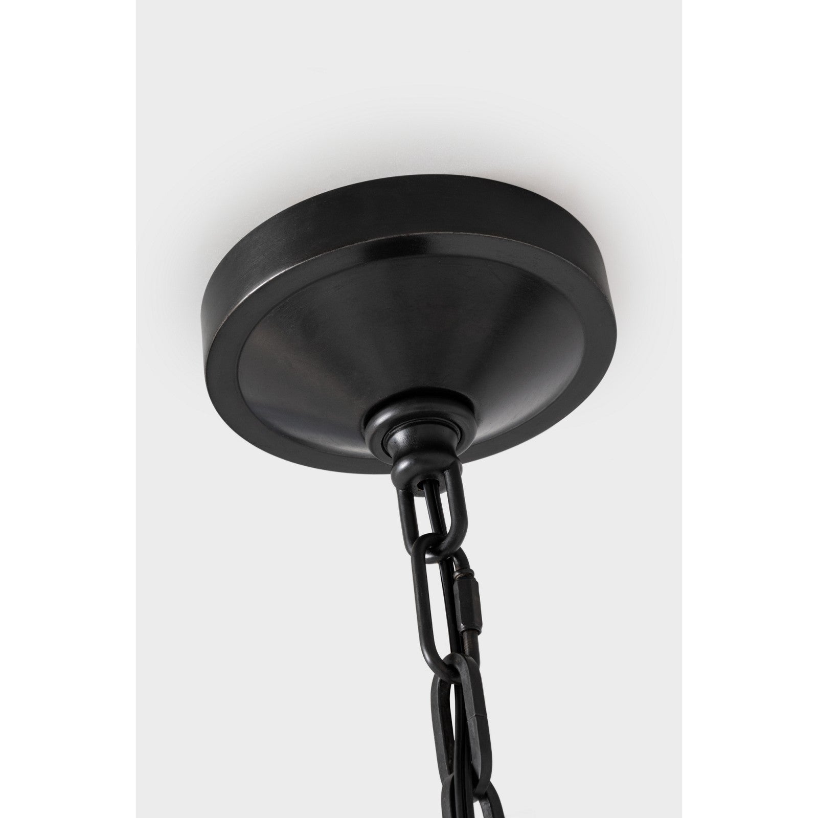 Darlana Medium Wrapped Ring Chandelier - Visual Comfort Ceiling Lights