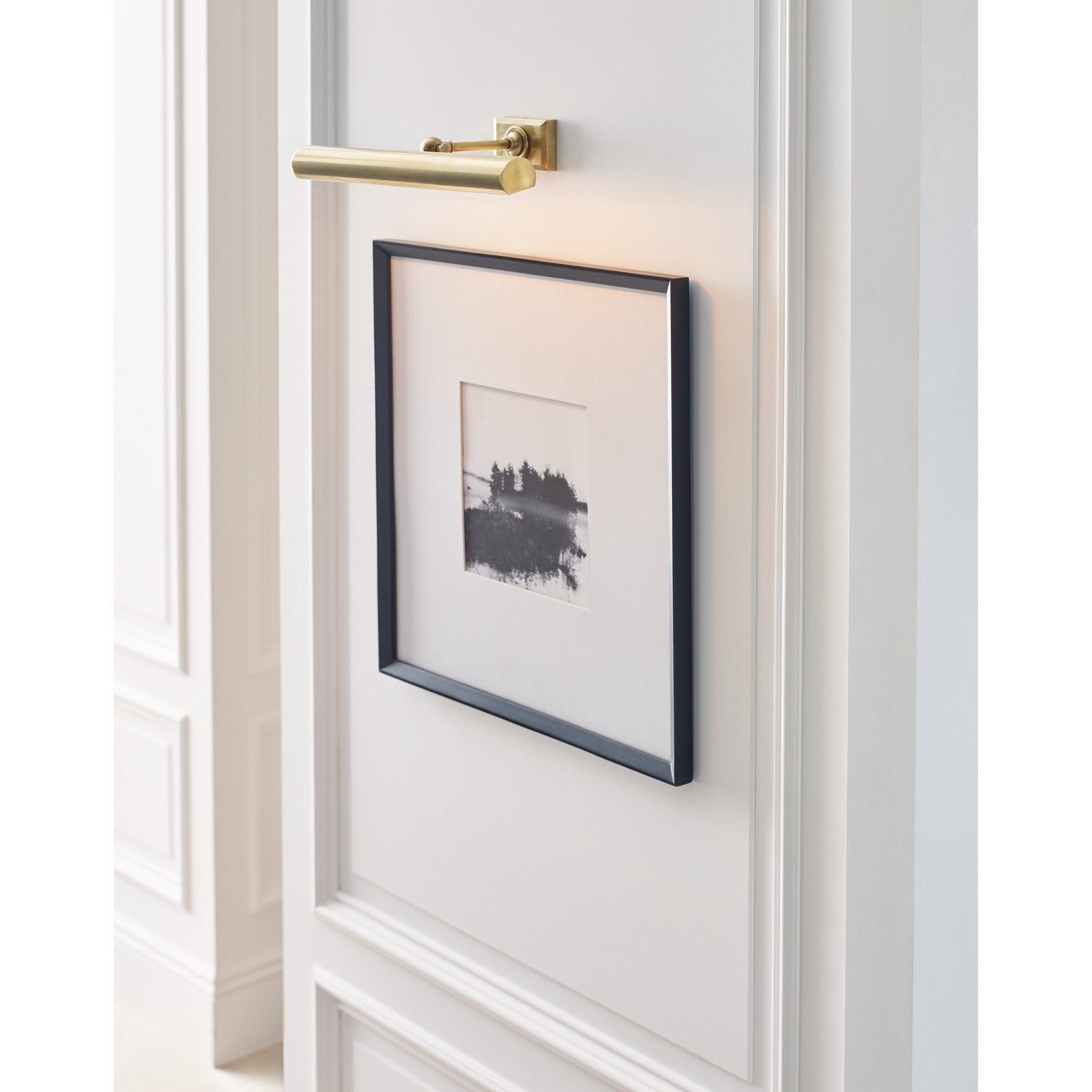 18" Cabinet Maker's Picture Light - Visual Comfort Wall Lights