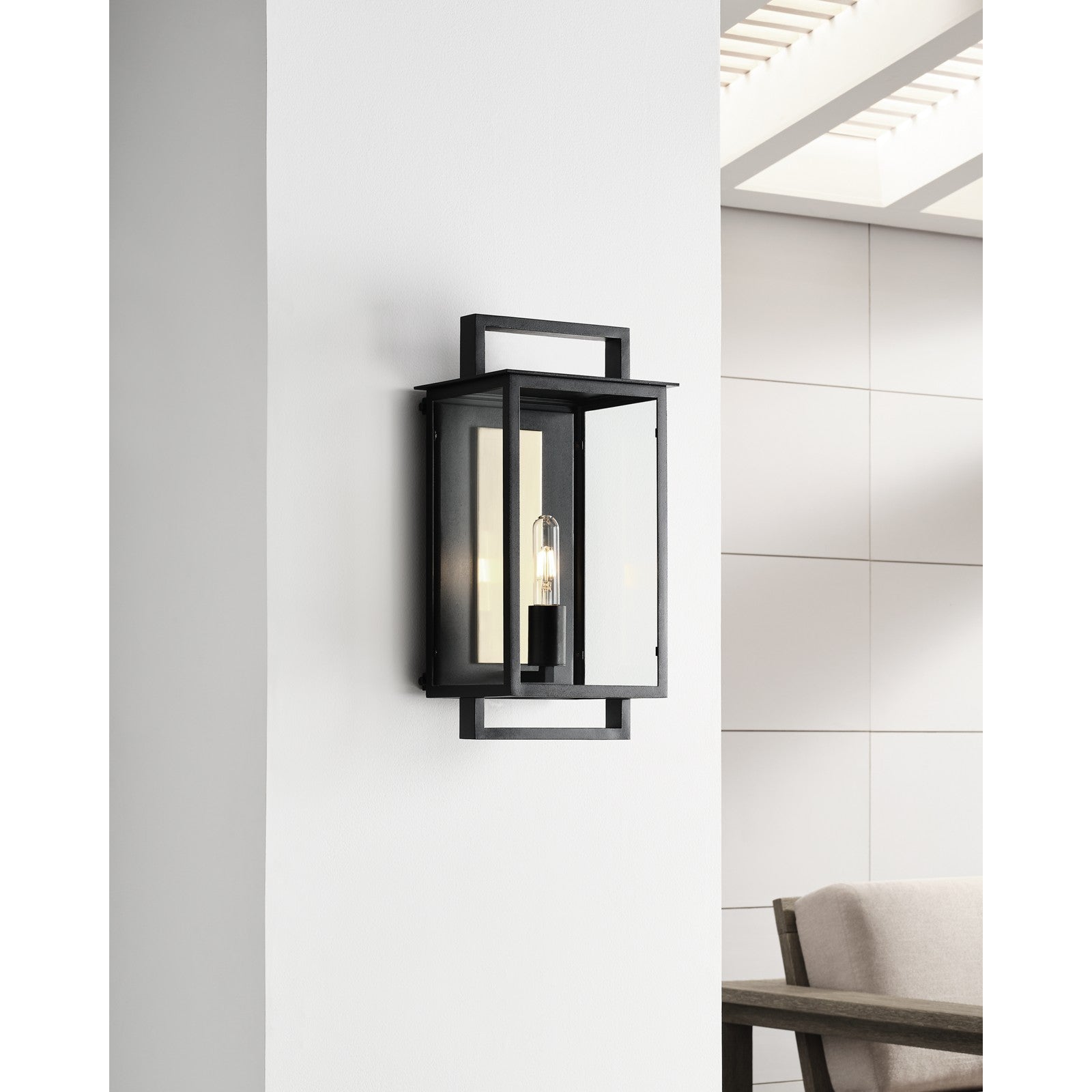Halle Medium Wall Lantern - Visual Comfort Outdoor Lighting