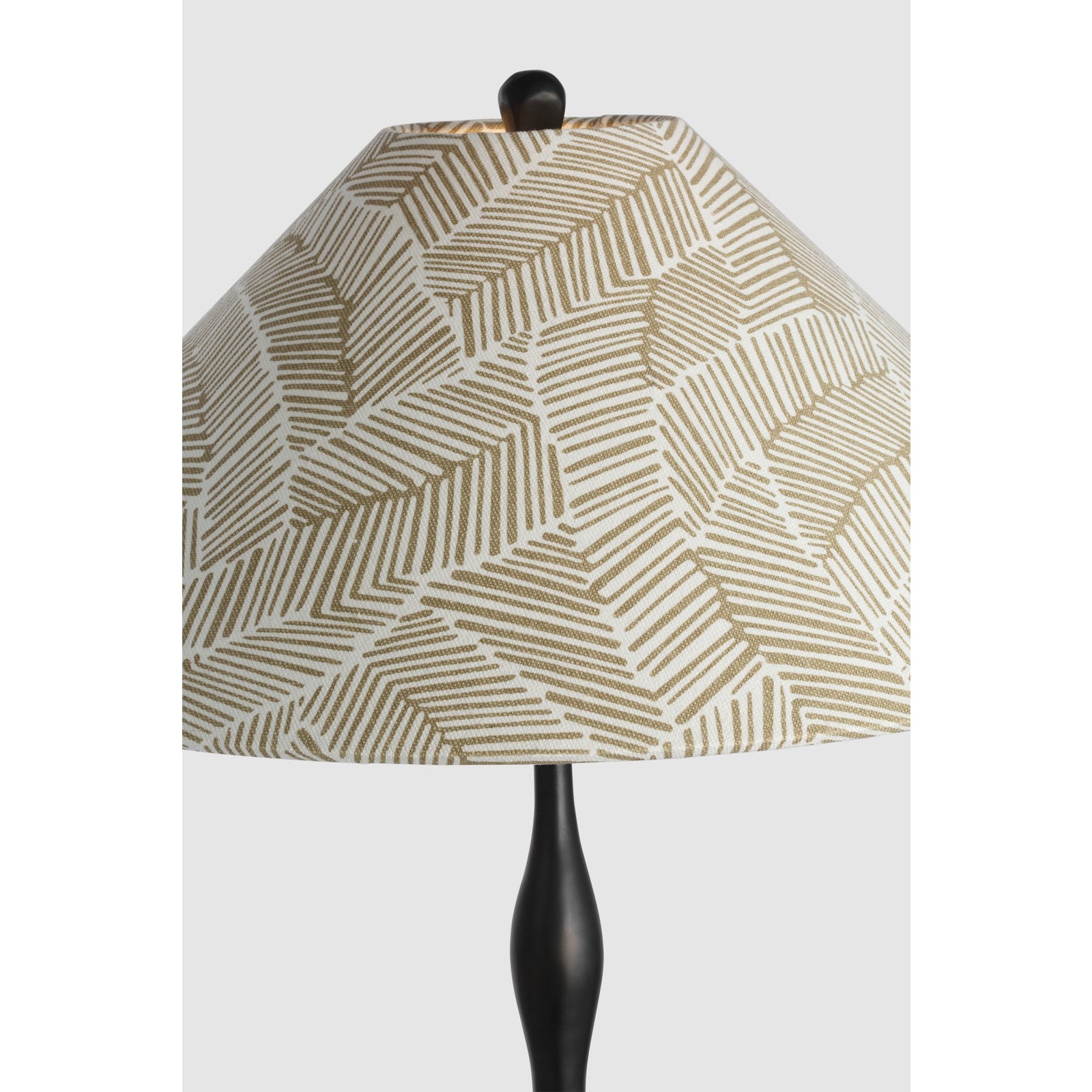 Romero Medium Table Lamp - Visual Comfort Table Lamps