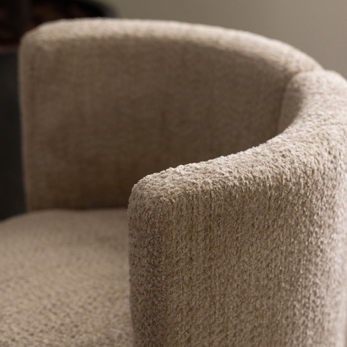 Willa Swivel Lounge Chair