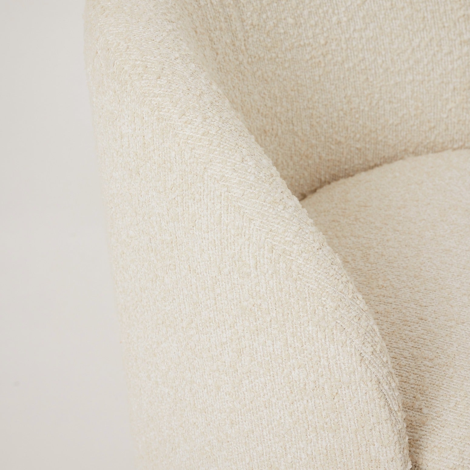 Oslo Swivel Lounge Chair