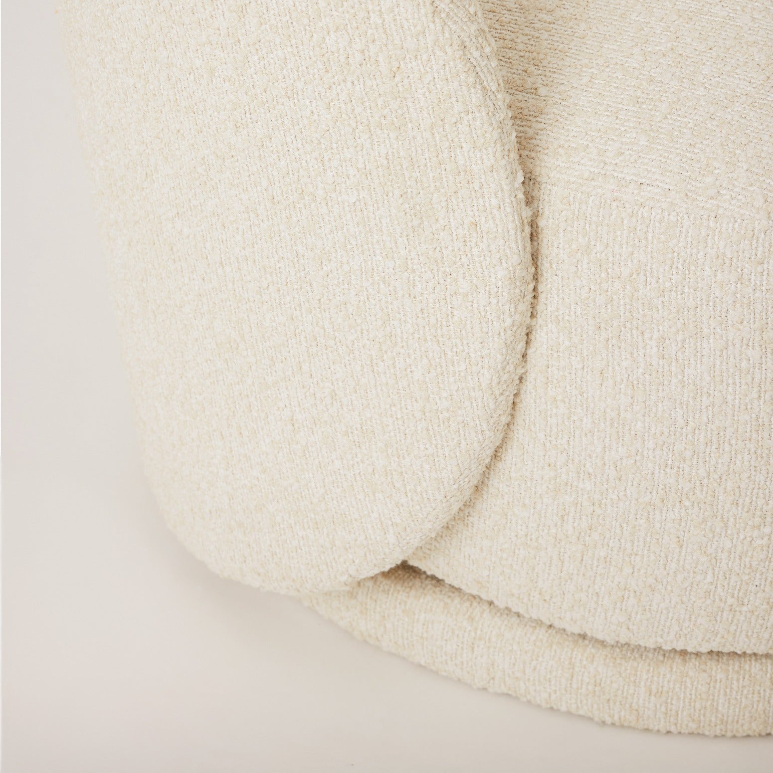 Oslo Swivel Lounge Chair