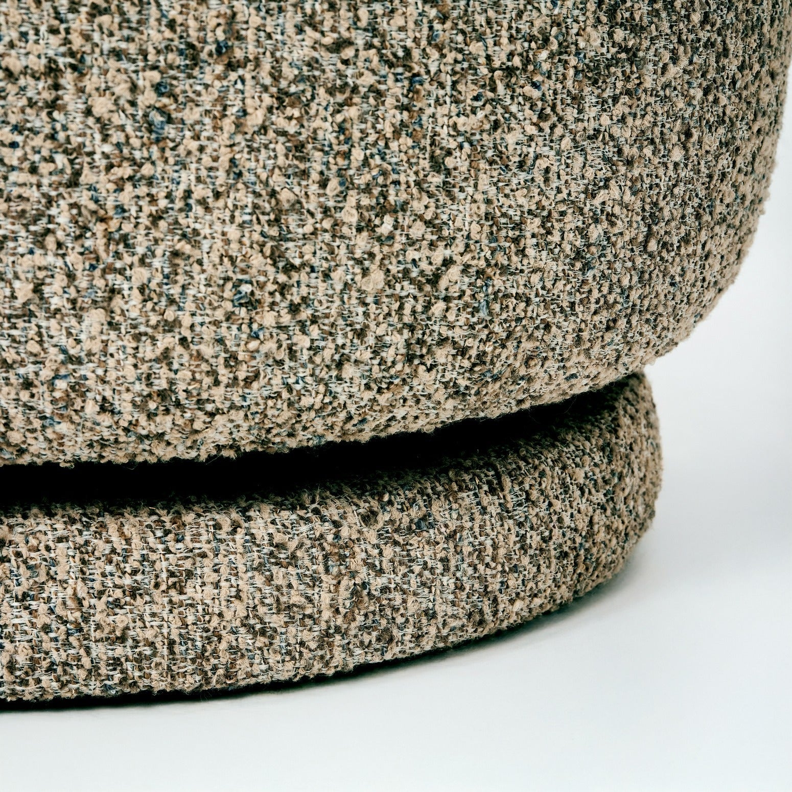 Oslo Swivel Lounge Chair