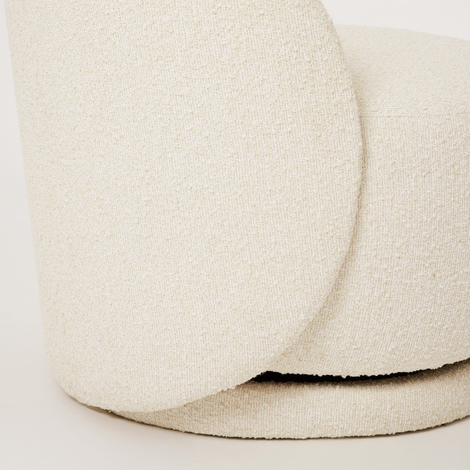 Oslo Swivel Lounge Chair