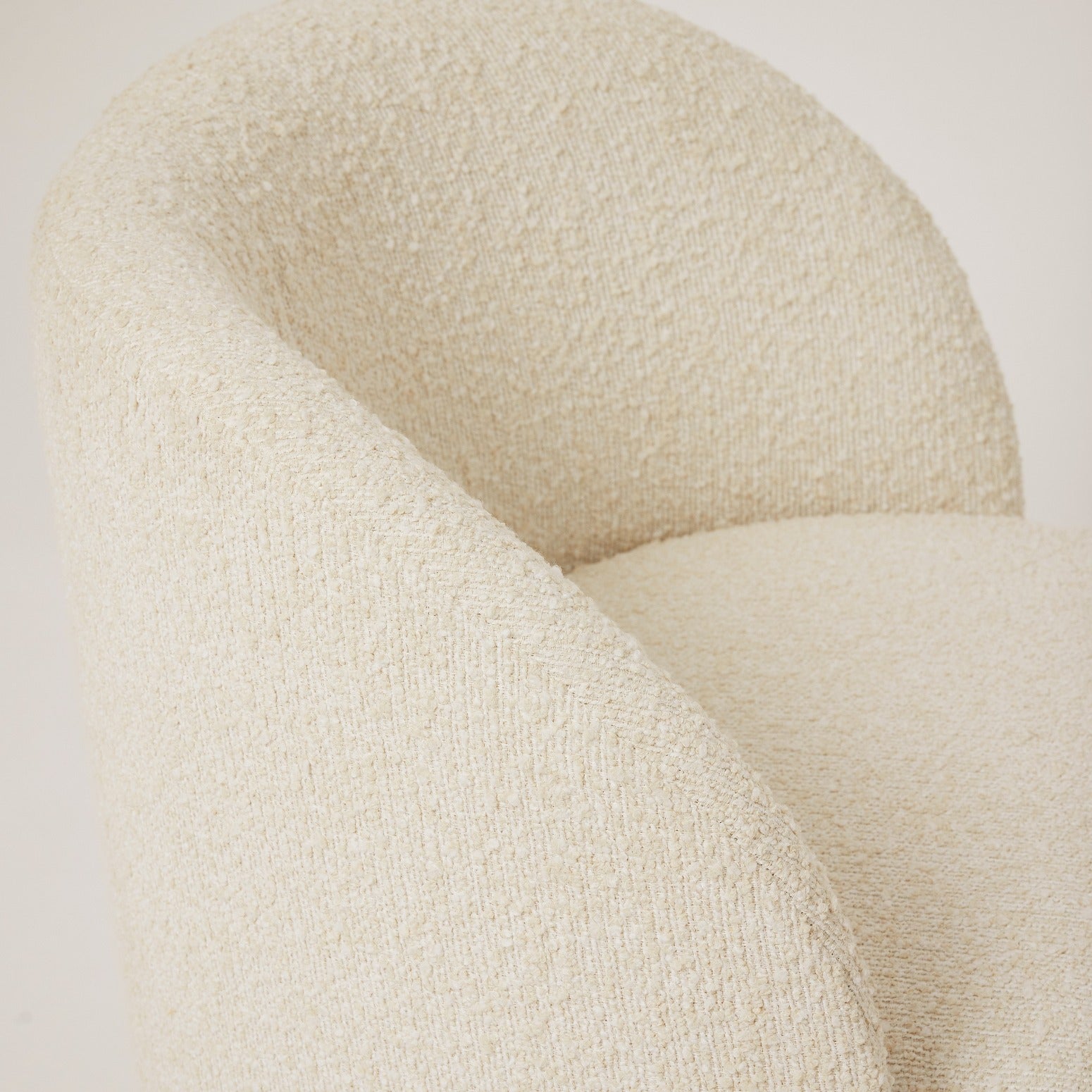 Oslo Swivel Lounge Chair