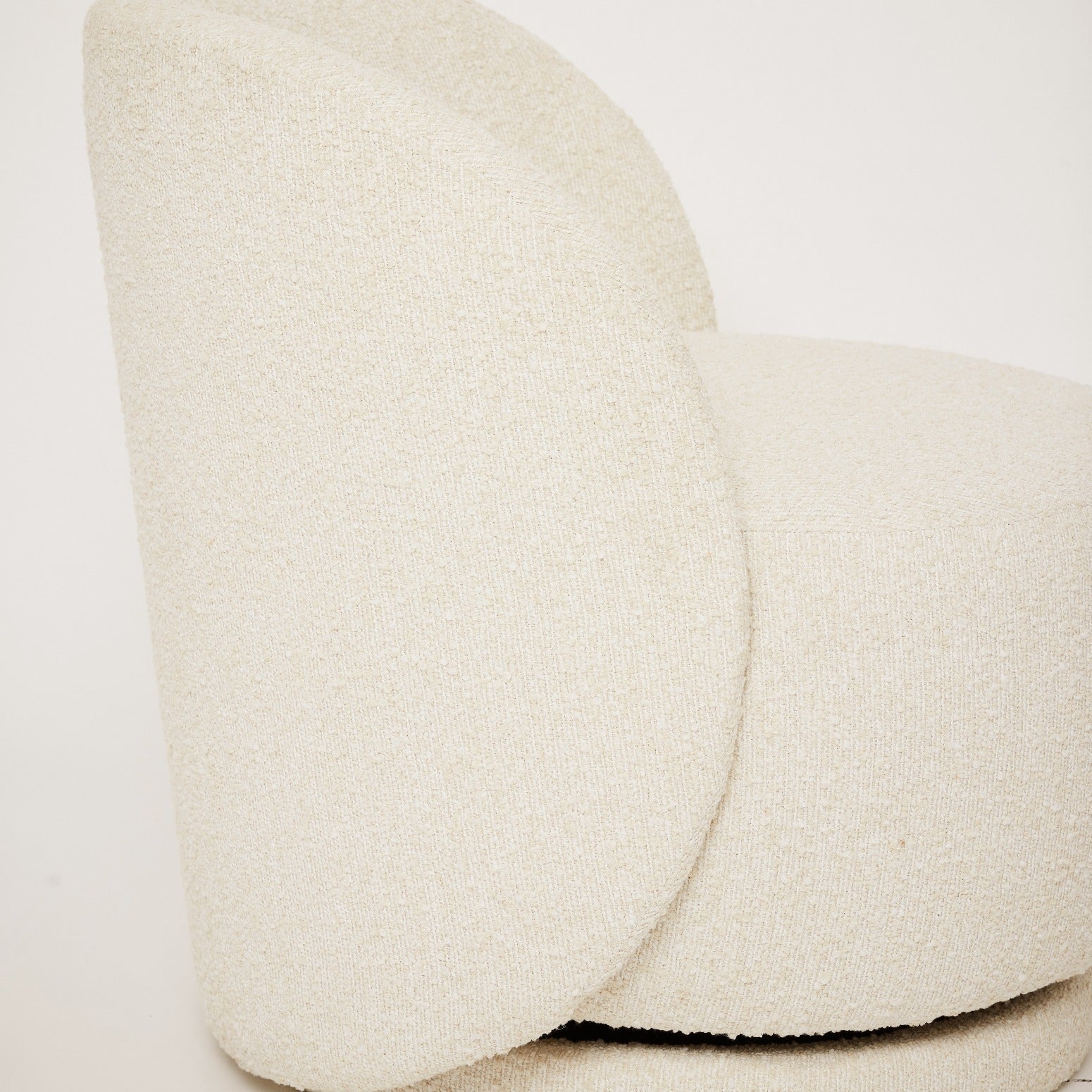 Oslo Swivel Lounge Chair