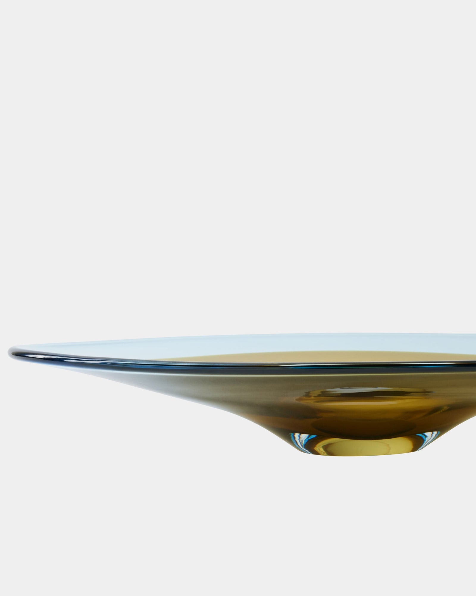 Global Views Elendil Oval Disc Bowl – base detail