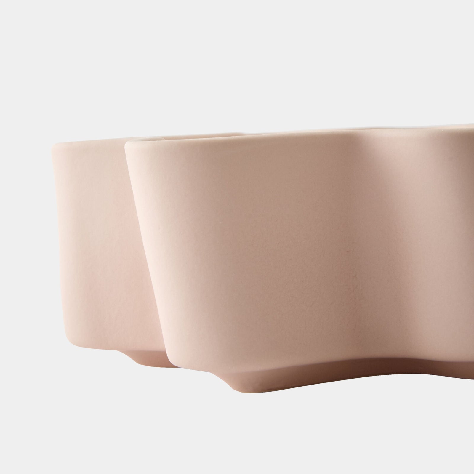 Global Views Cirrus Bowl Blush – base detail