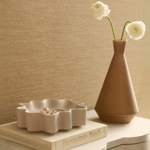 Global Views Cirrus Bowl Putty – room setting