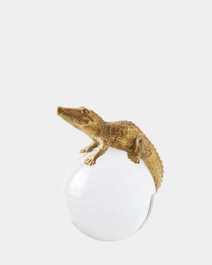 Global Views Alligator on Orb – profile view