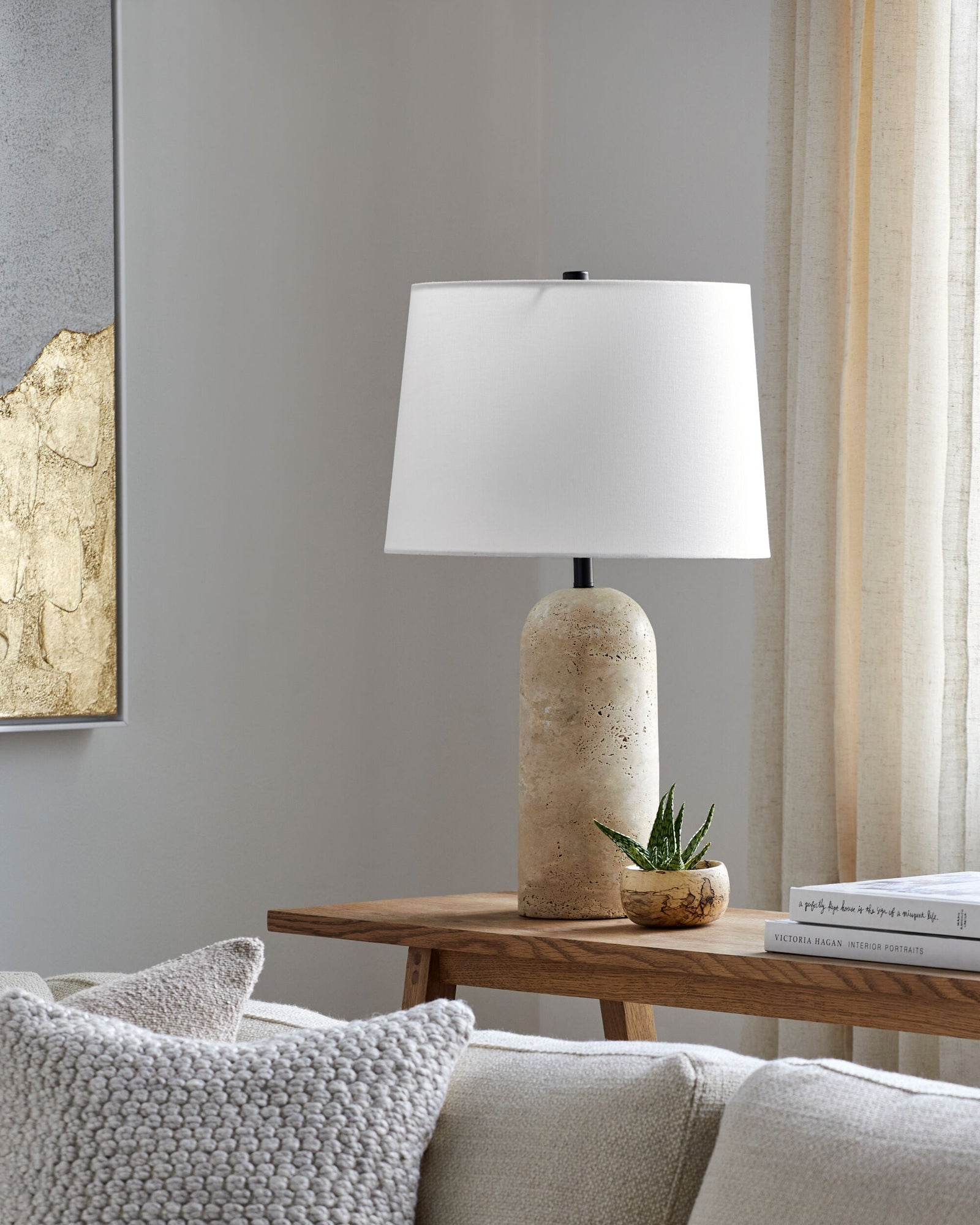 Agate Accent Table Lamp – room setting