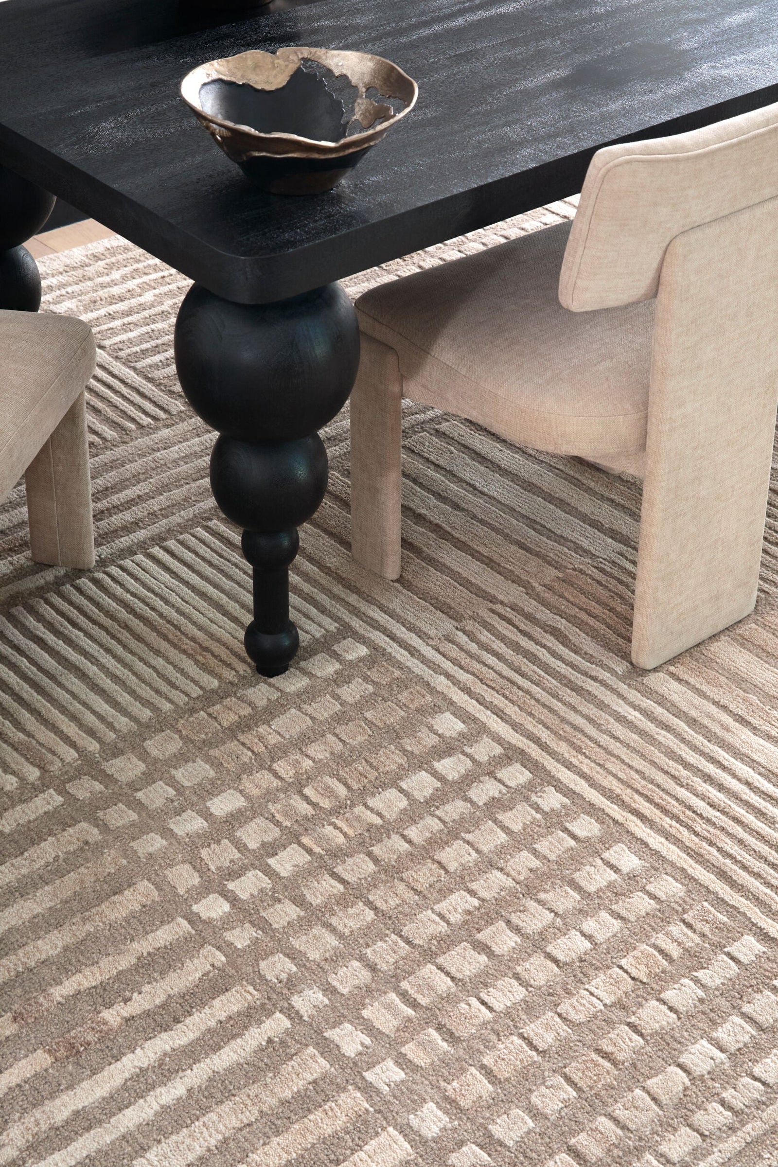 Akado Dining Table – room setting