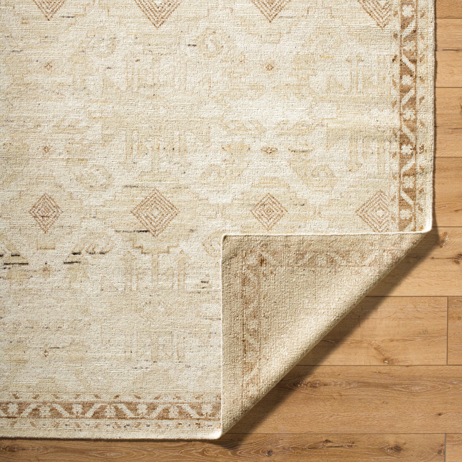 Agora Handmade Rug 2' x 3' – front view