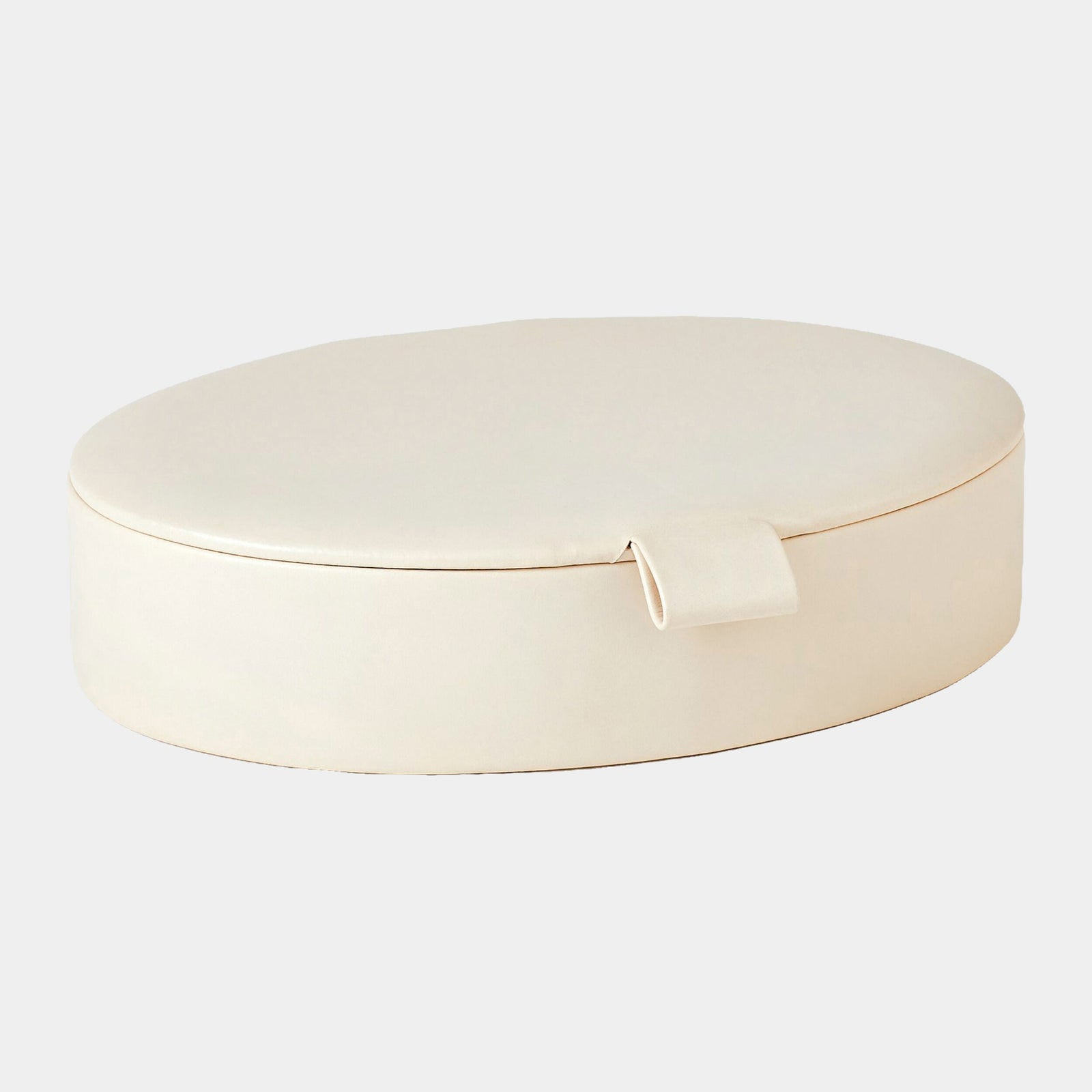 Global Views Barrow Signature Oval Leather Box – detail