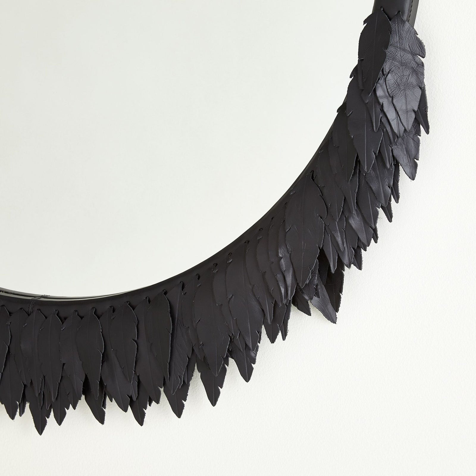 Global Views Emily Mirror Black – detail