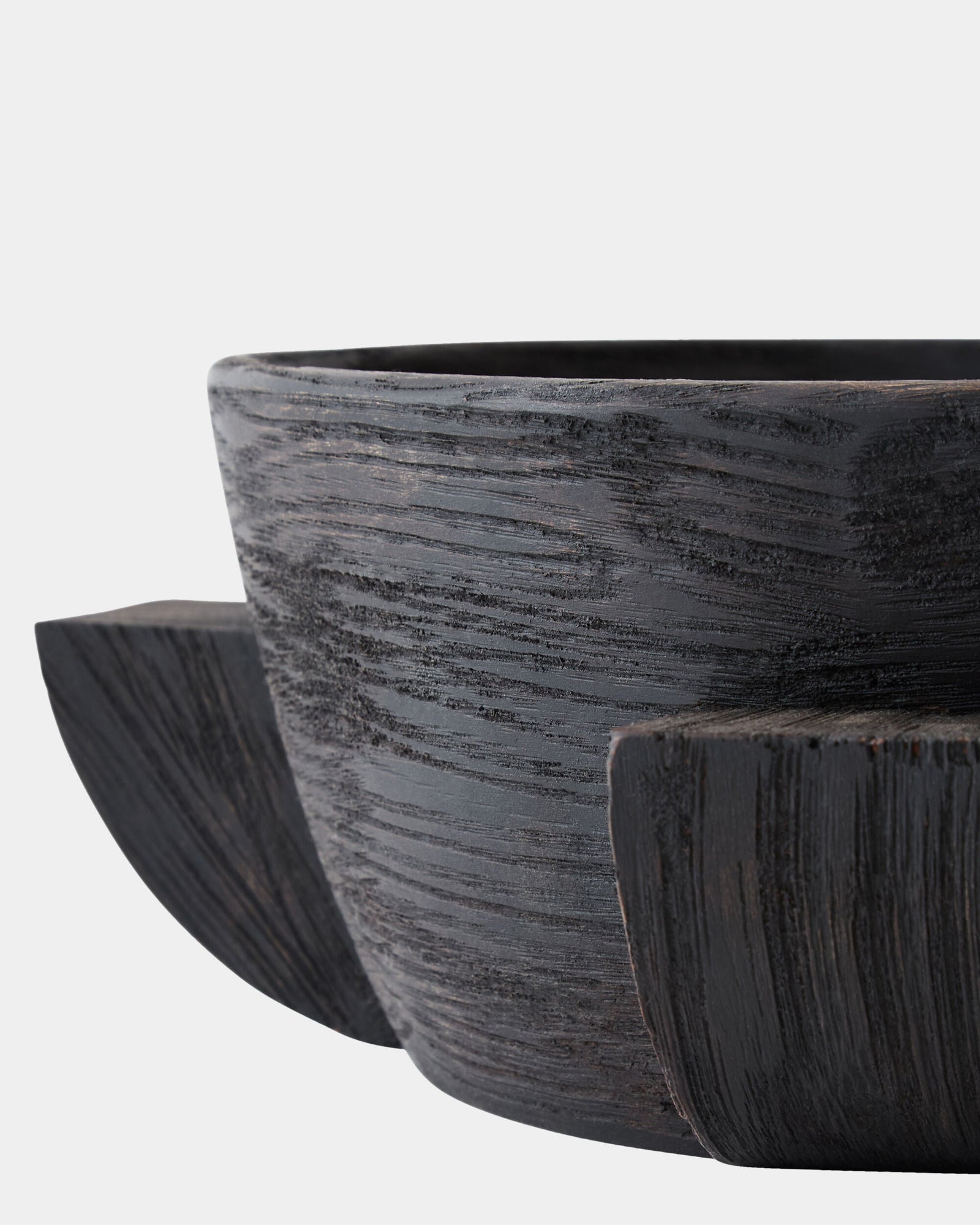 Global Views Carly Dome Bowl Dome (17") – base detail