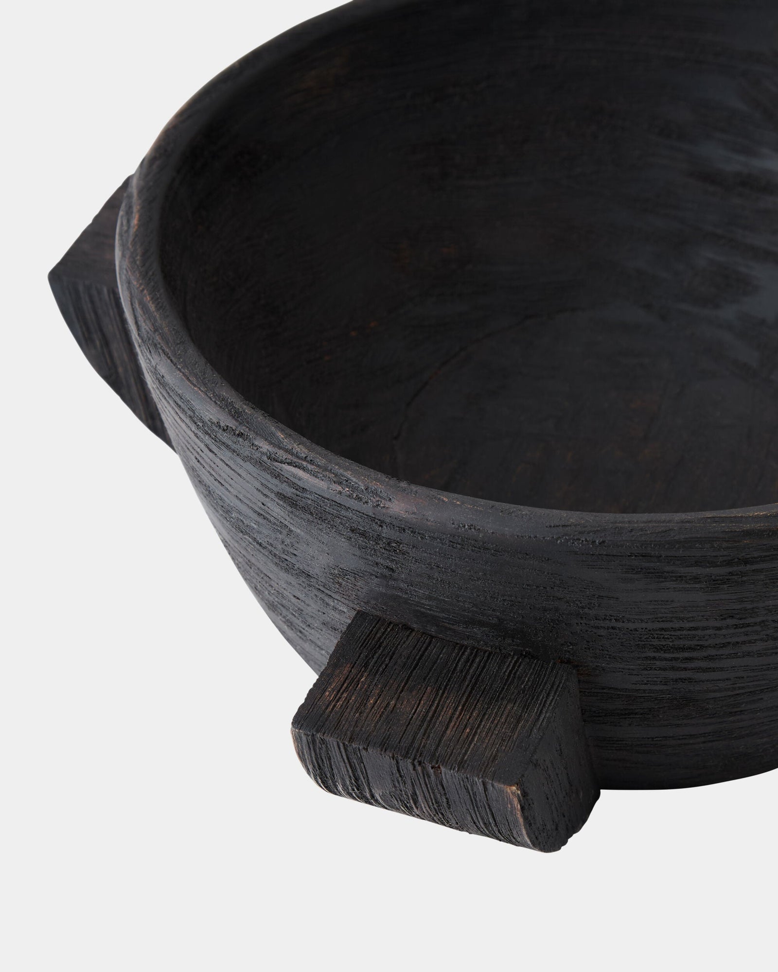 Global Views Carly Dome Bowl Dome (17") – texture detail