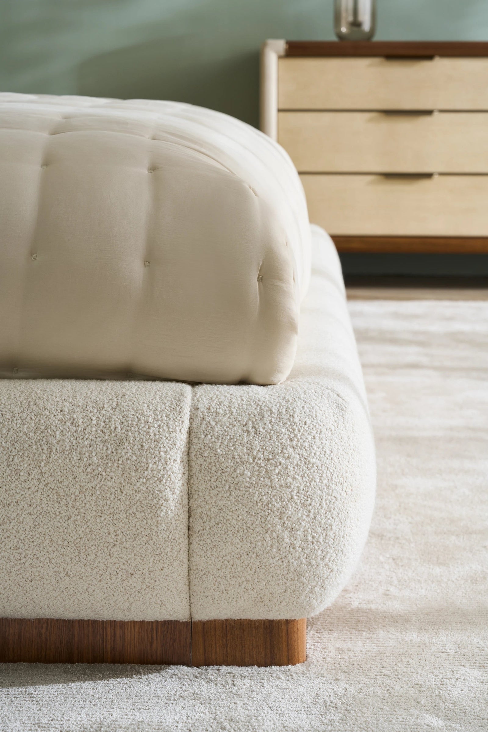 Caracole Botero Bed – close-up