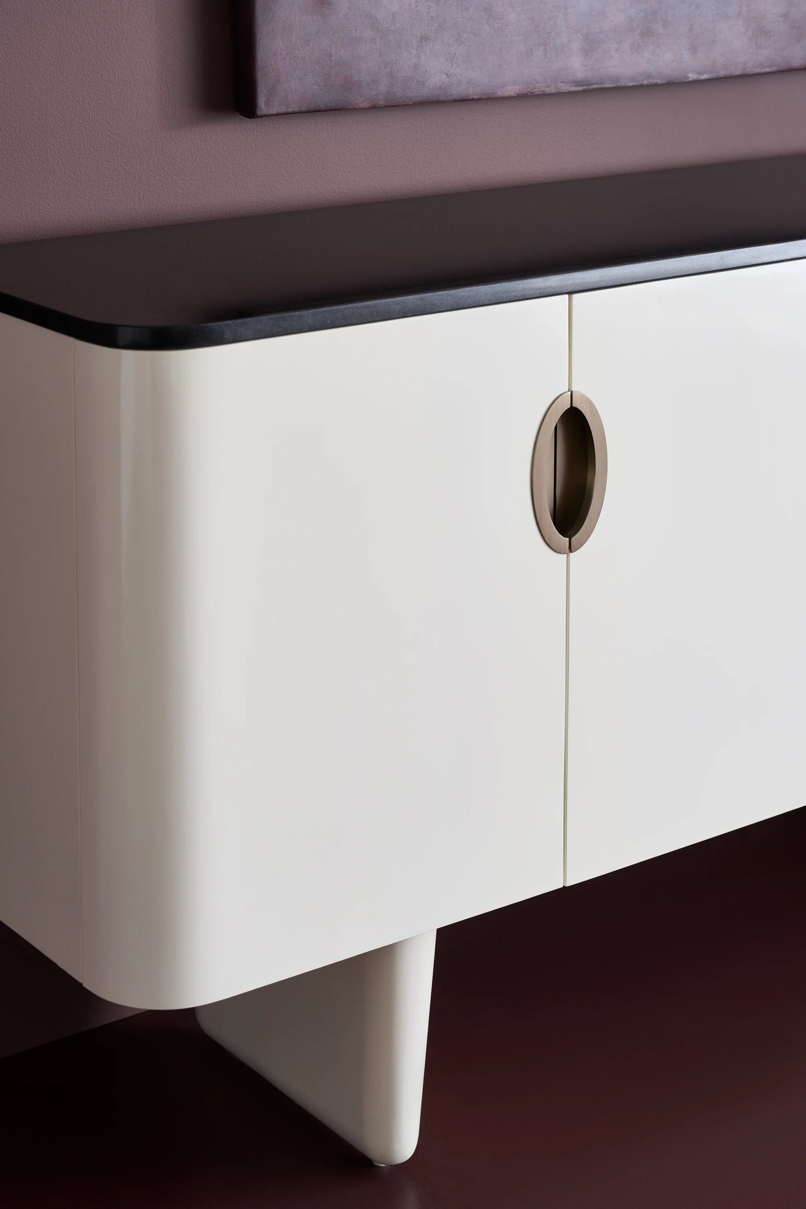 Caracole Paragon Sideboard – detail