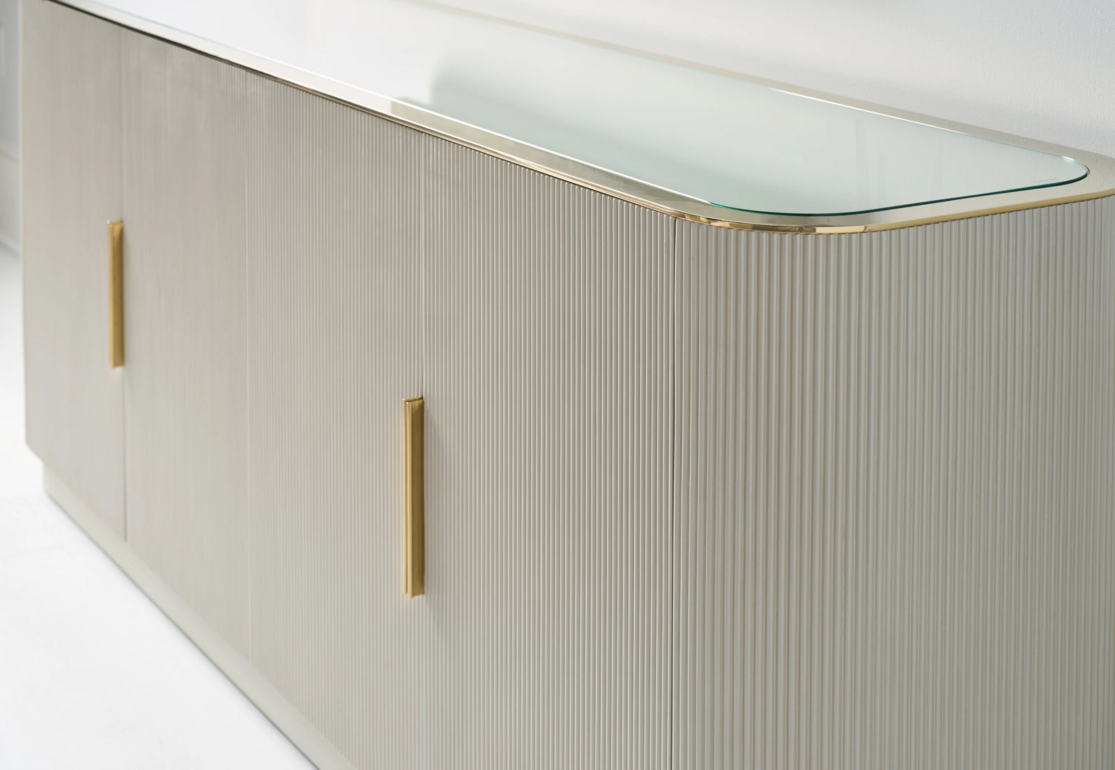 Caracole Love Sideboard – detail