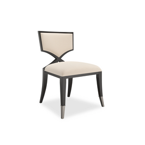 Caracole First Chair Ivory – angle view