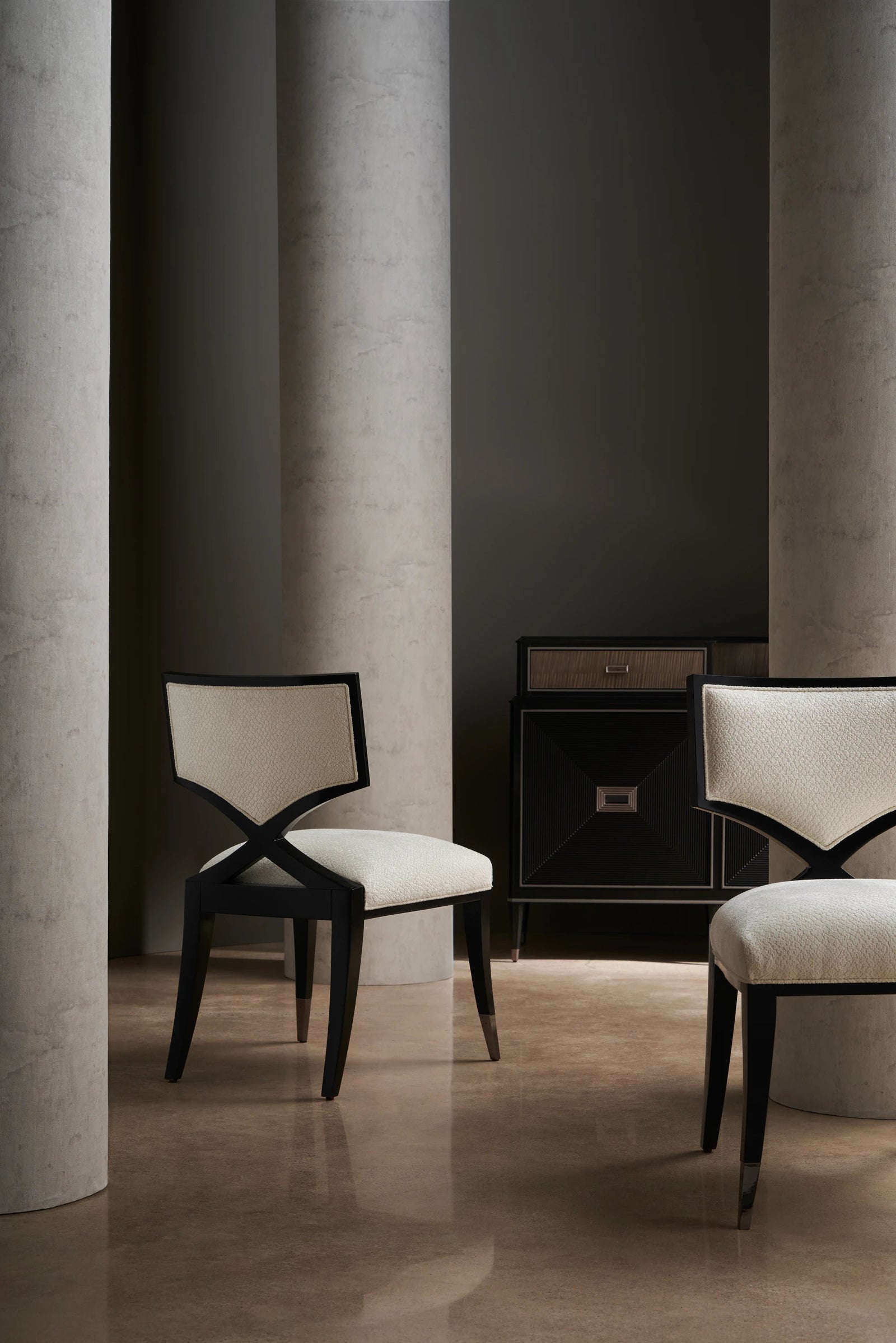 Caracole First Chair – angle view
