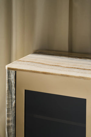 Caracole Sojourn Sideboard – detail