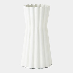 Global Views Gaspard Vase – front view