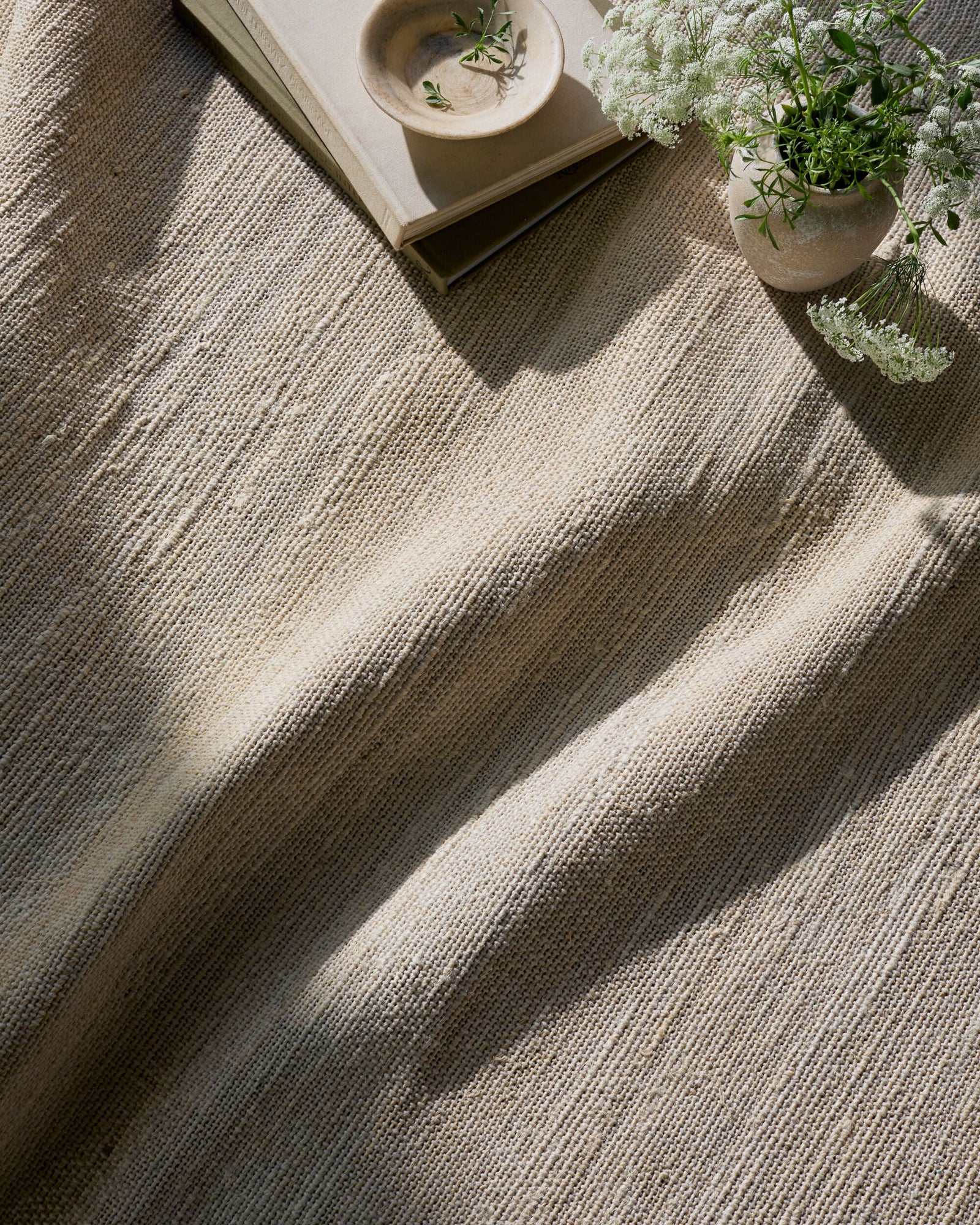 Evora Handmade Rug 2' x 3' – room setting