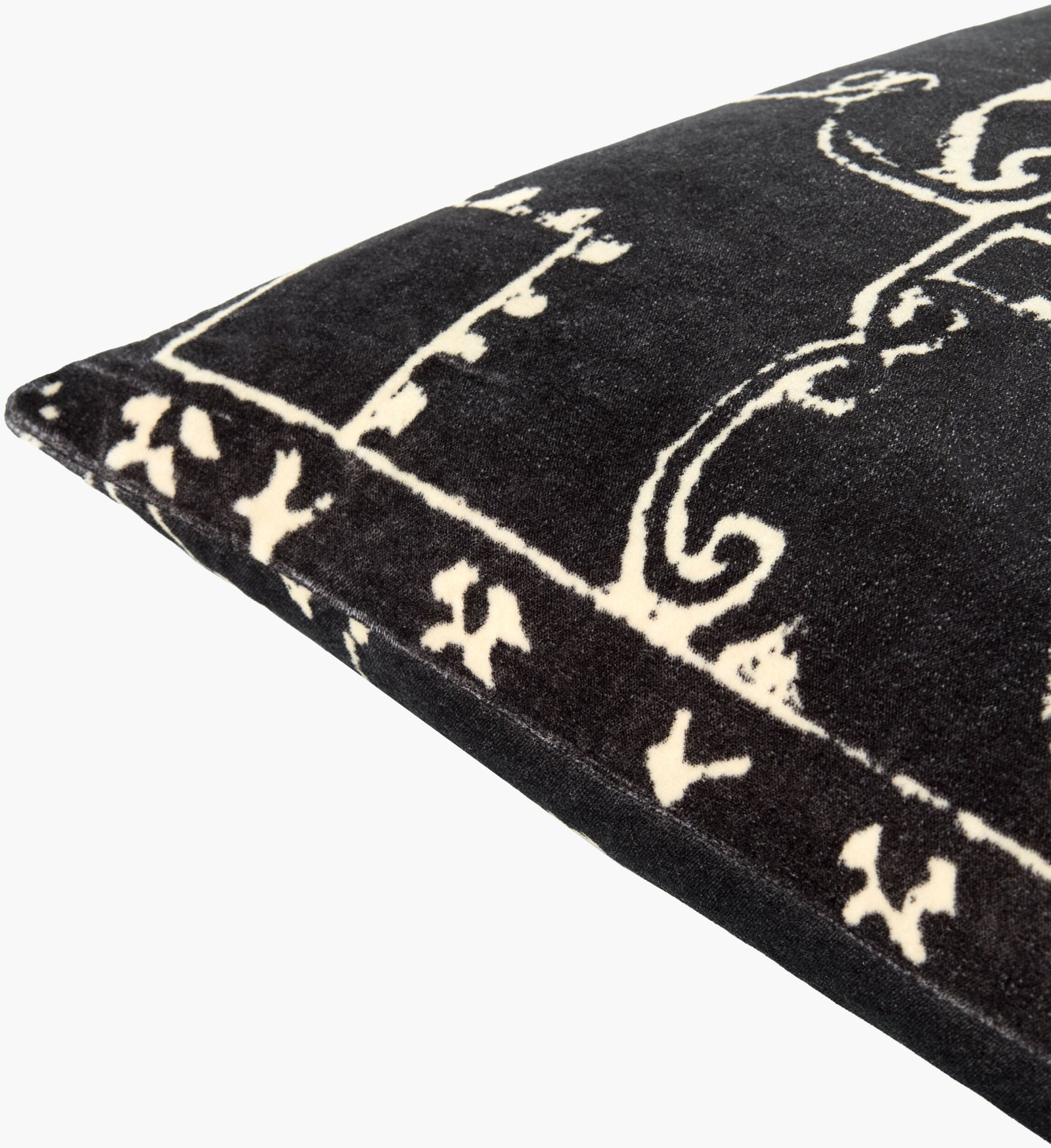 Lyne Accent Pillow – corner view