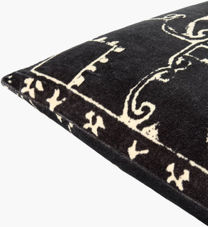 Lyne Accent Pillow – corner view