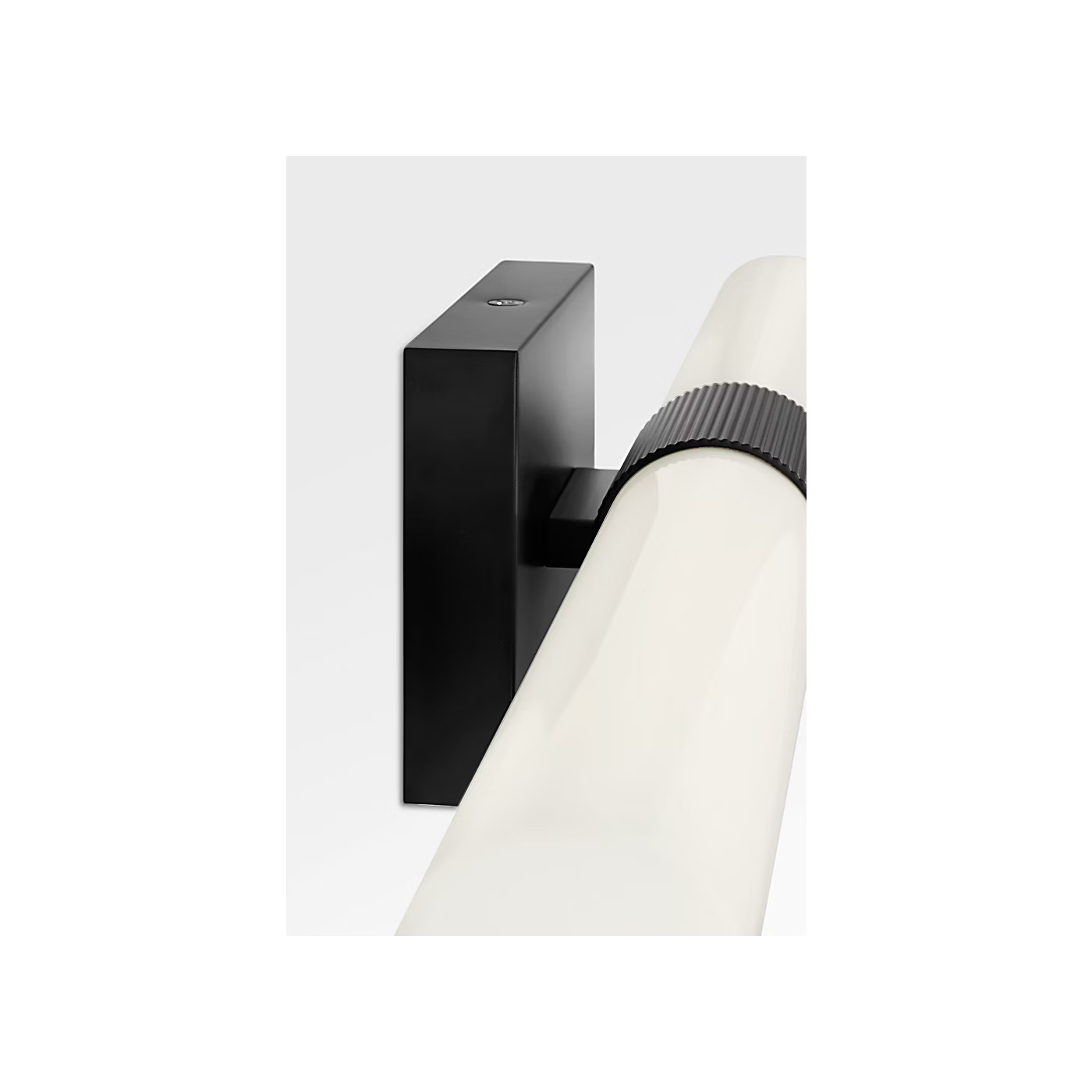 Sarco 24 LED Vanity