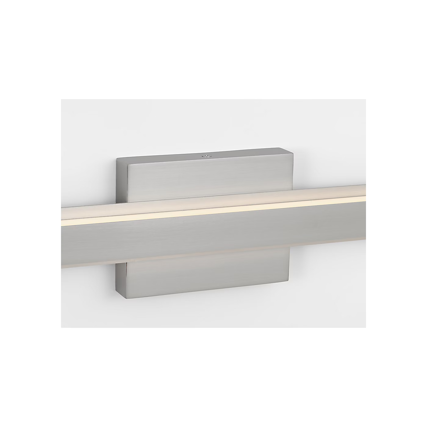 Aro 24 LED Vanity