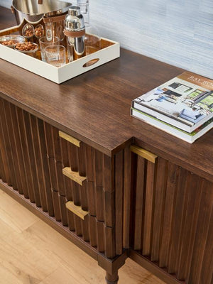 Plaited Buffet W