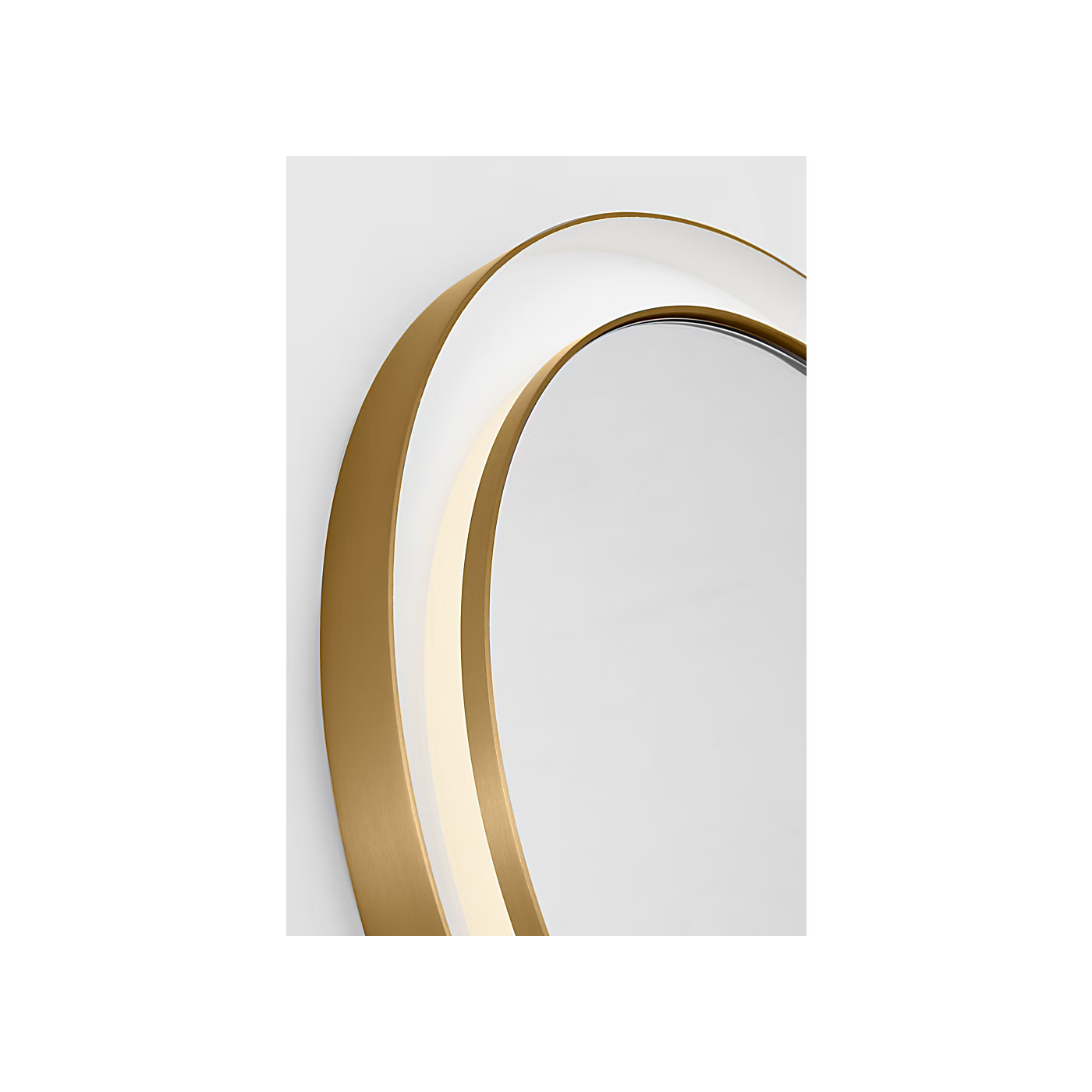 Chopin 24 Round Illuminated Mirror