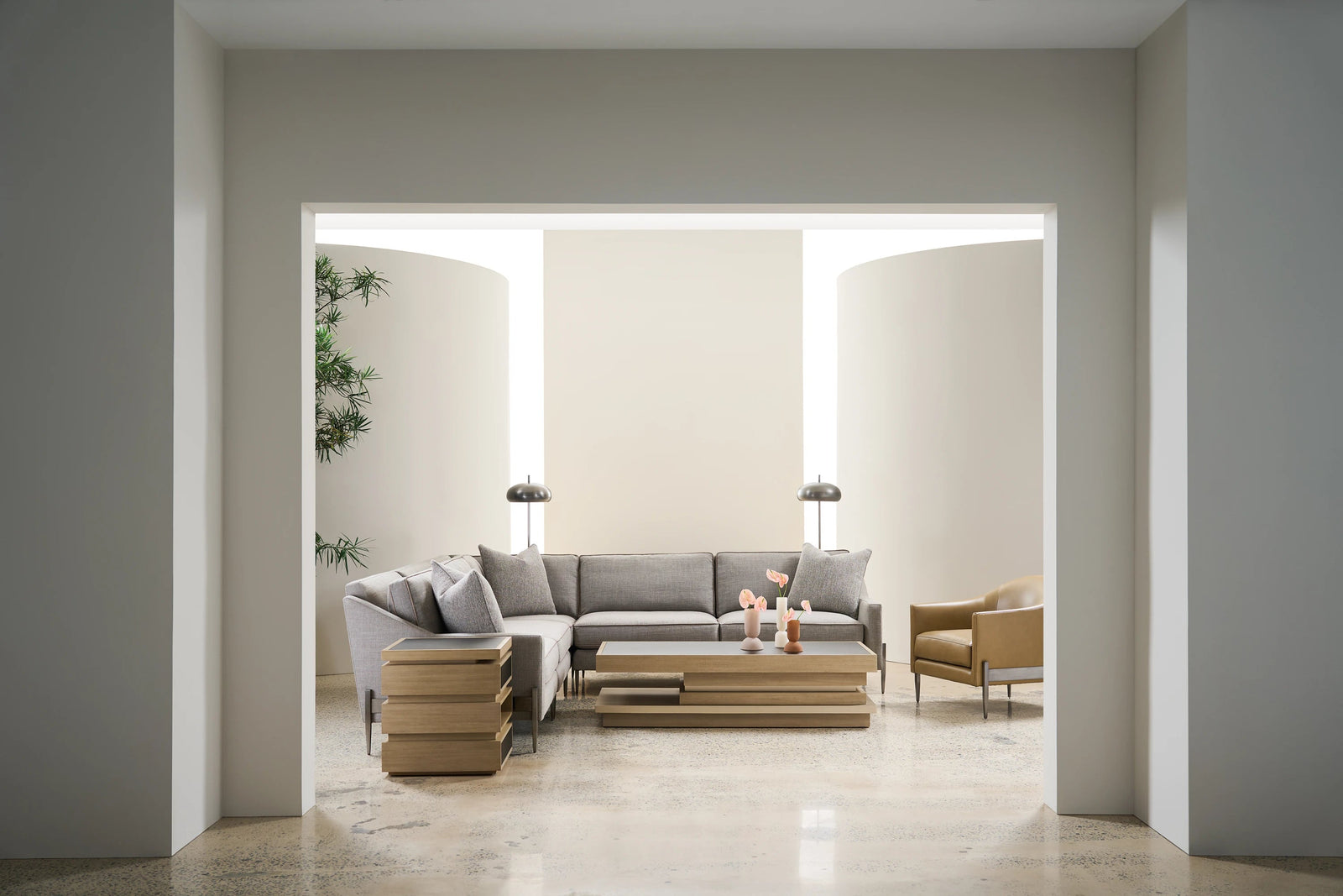 Caracole La Moda Side Table – view 9